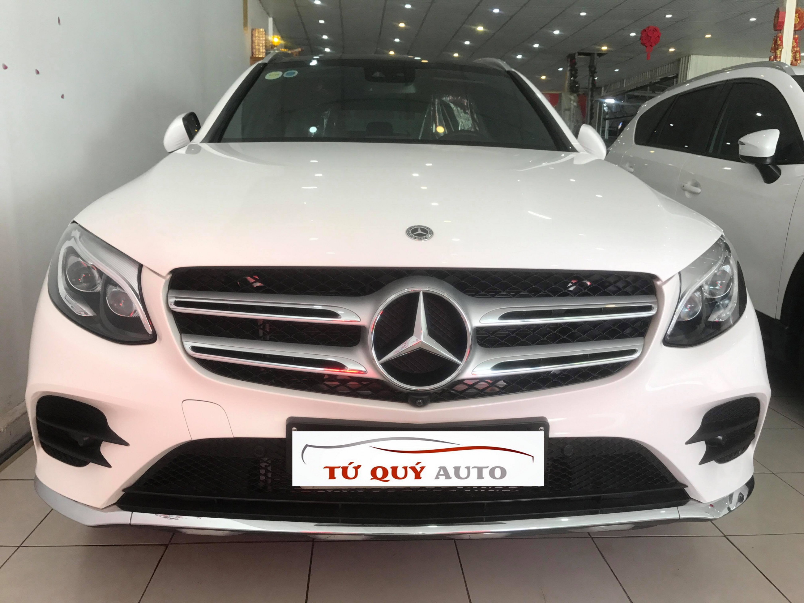 Xe Mercedes Benz GLC 300 4Matic 2017 - Trắng