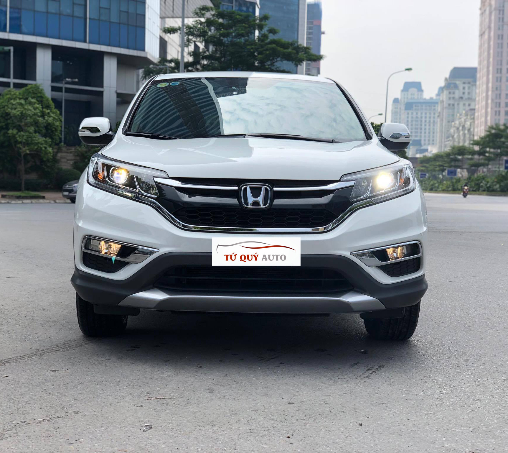 Xe Honda CR V 2.4 AT 2016 - Trắng