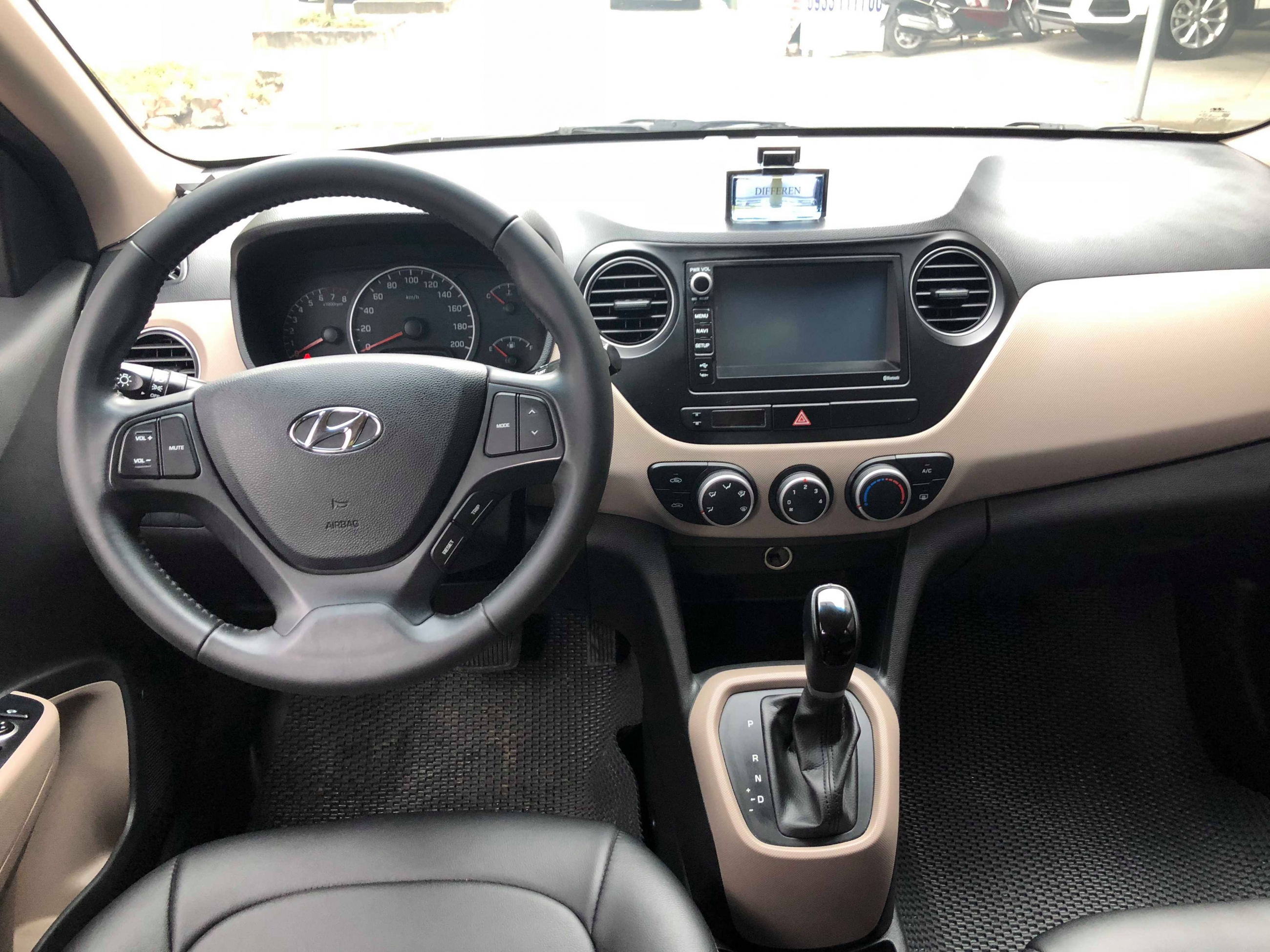 Hyundai i10 1.0AT 2017 - 6