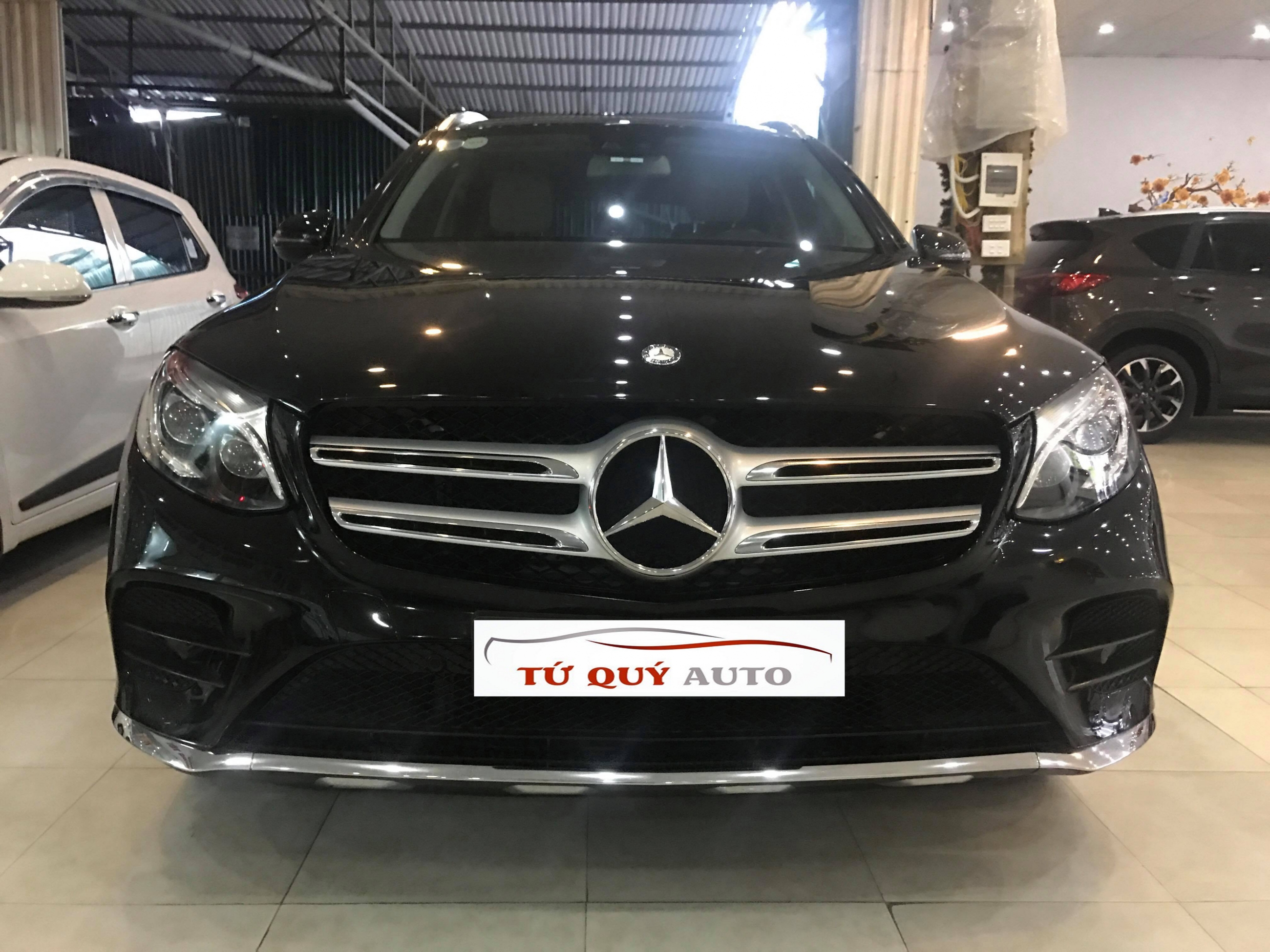 Xe Mercedes Benz GLC 300 4Matic 2017 - Đen