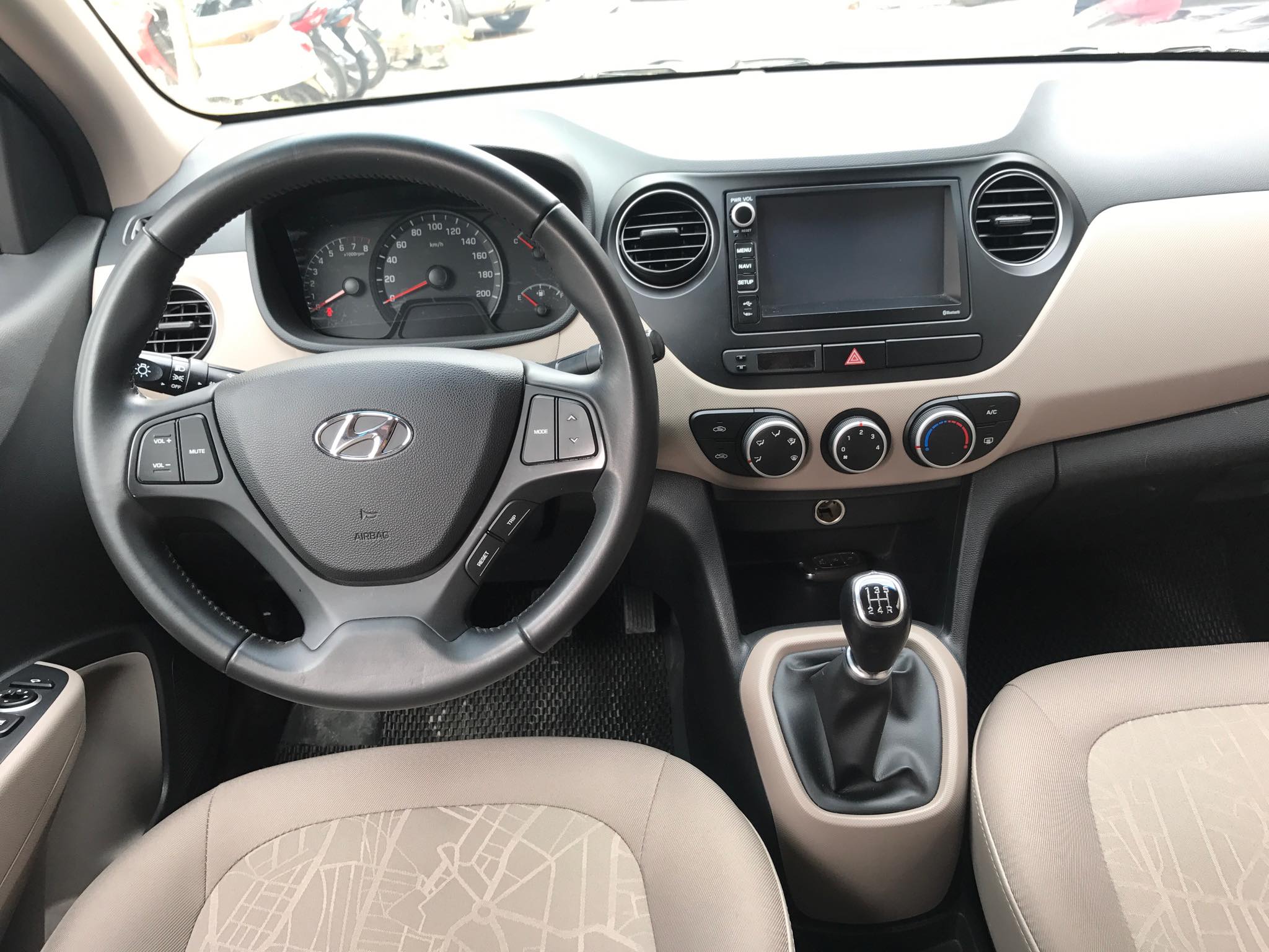 Hyundai I10 Sedan 1.25MT 2018 - 7