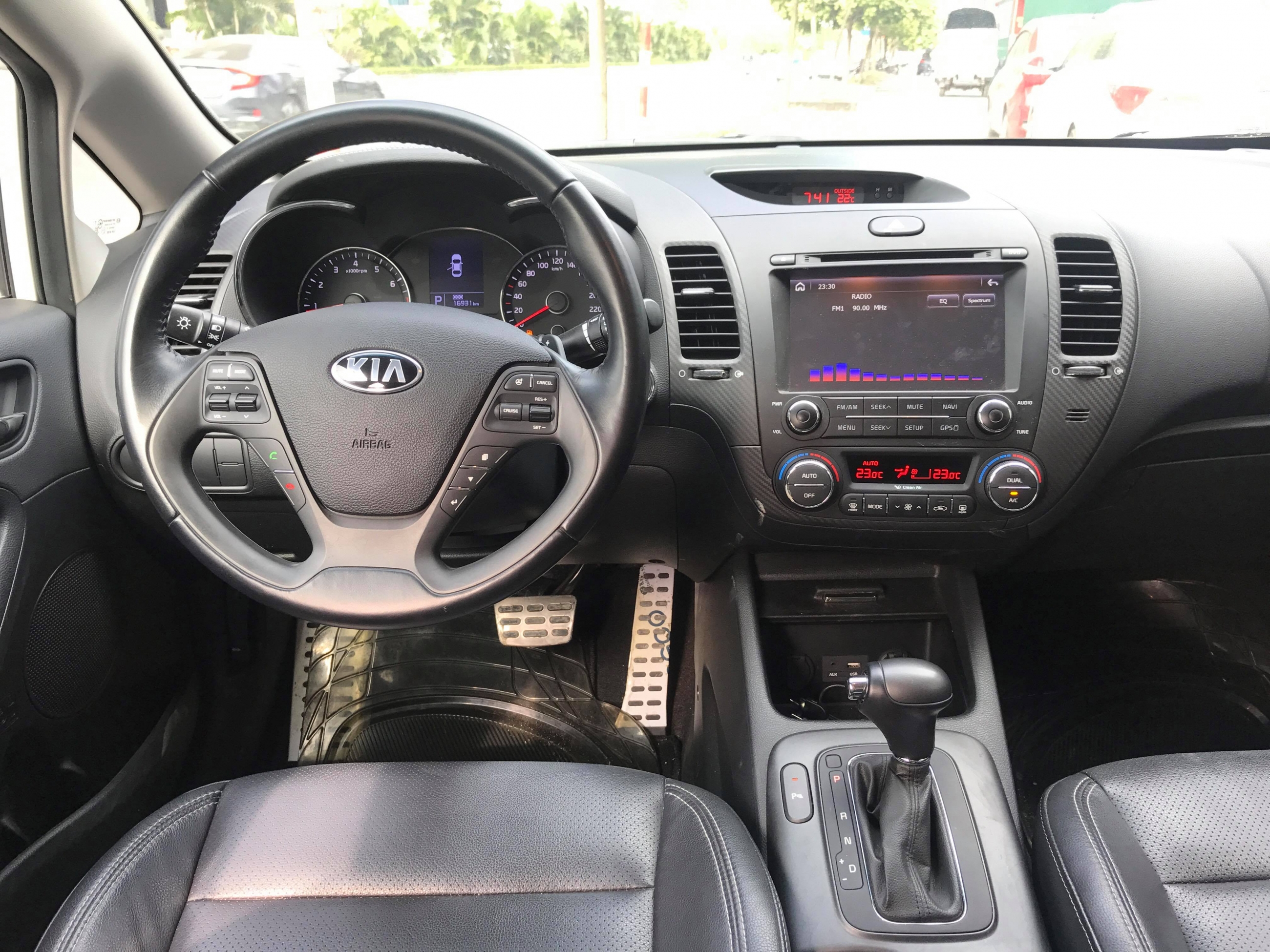 Kia K3 1.6AT 2015 - 6