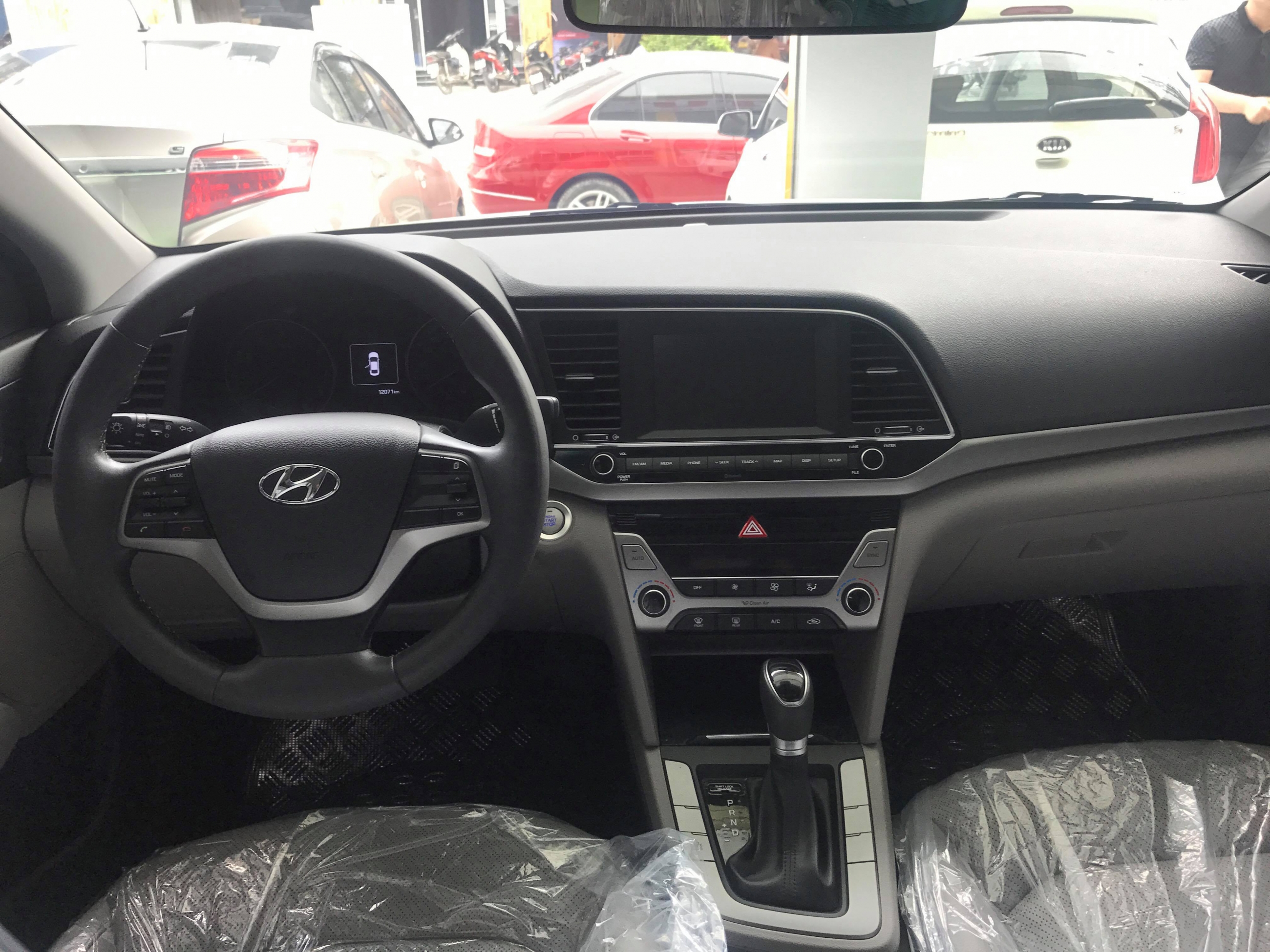 Hyundai Elantra 1.6AT 2017 - 5