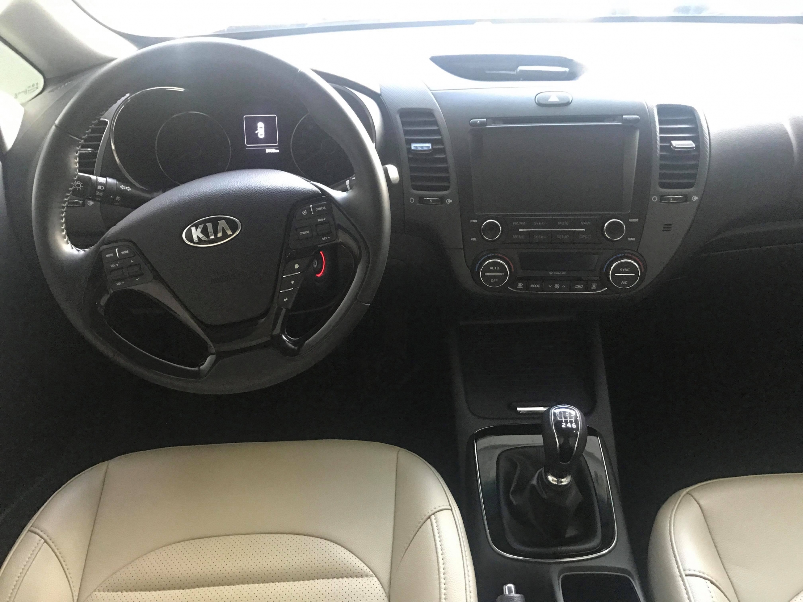 Kia Cerato MT 2018 - 5