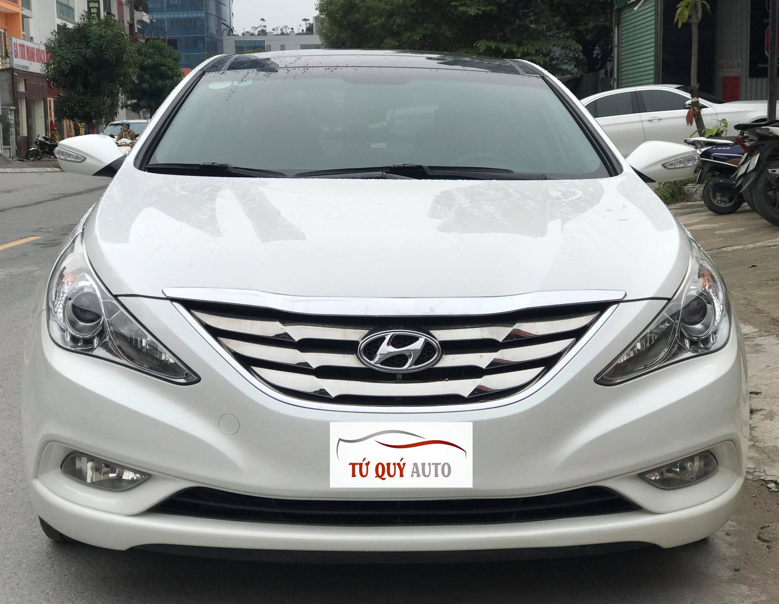 Xe Hyundai Sonata 2.0 AT 2012 - Trắng