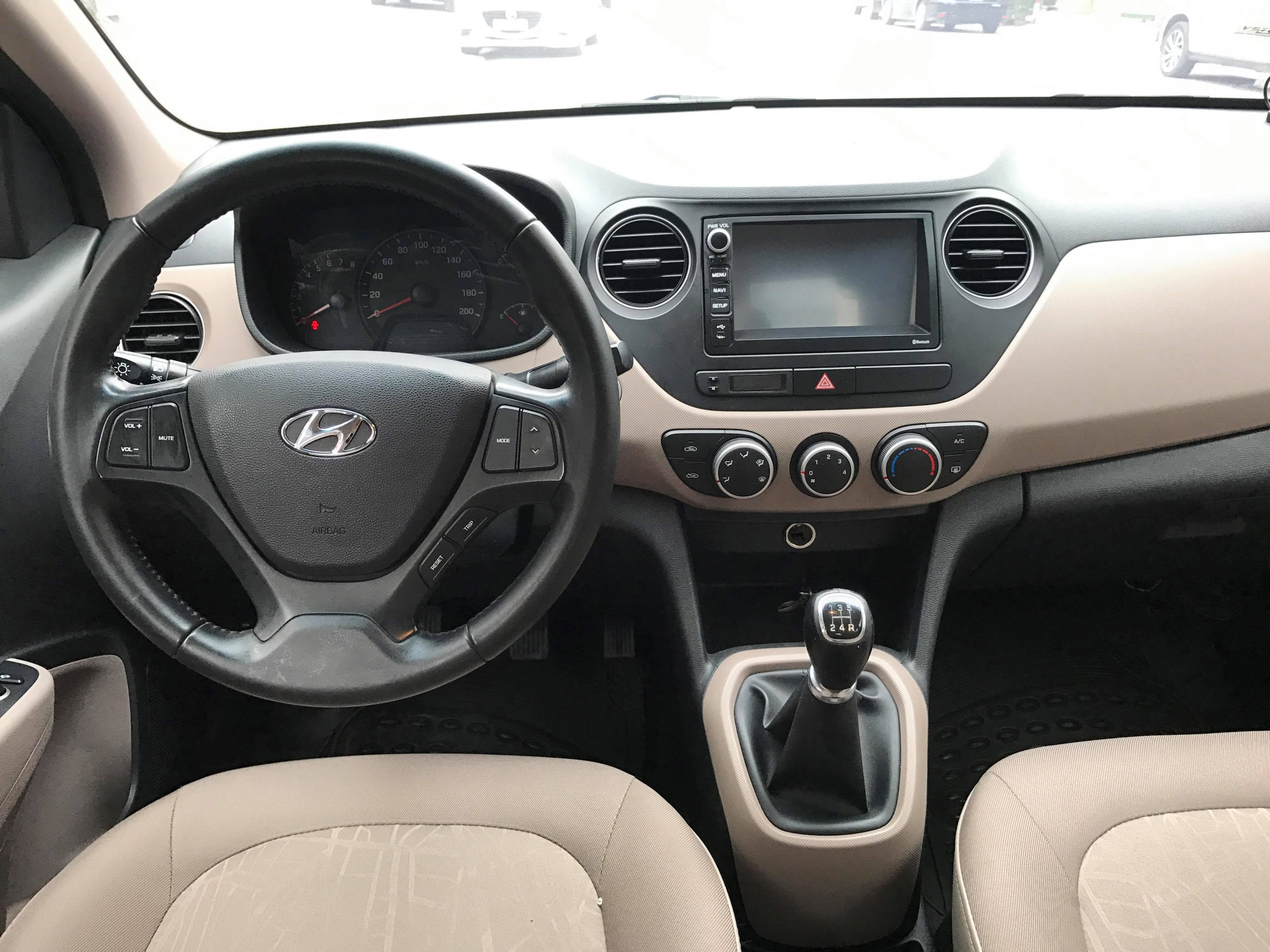 Hyundai i10 Sedan 1.25MT 2017 - 6