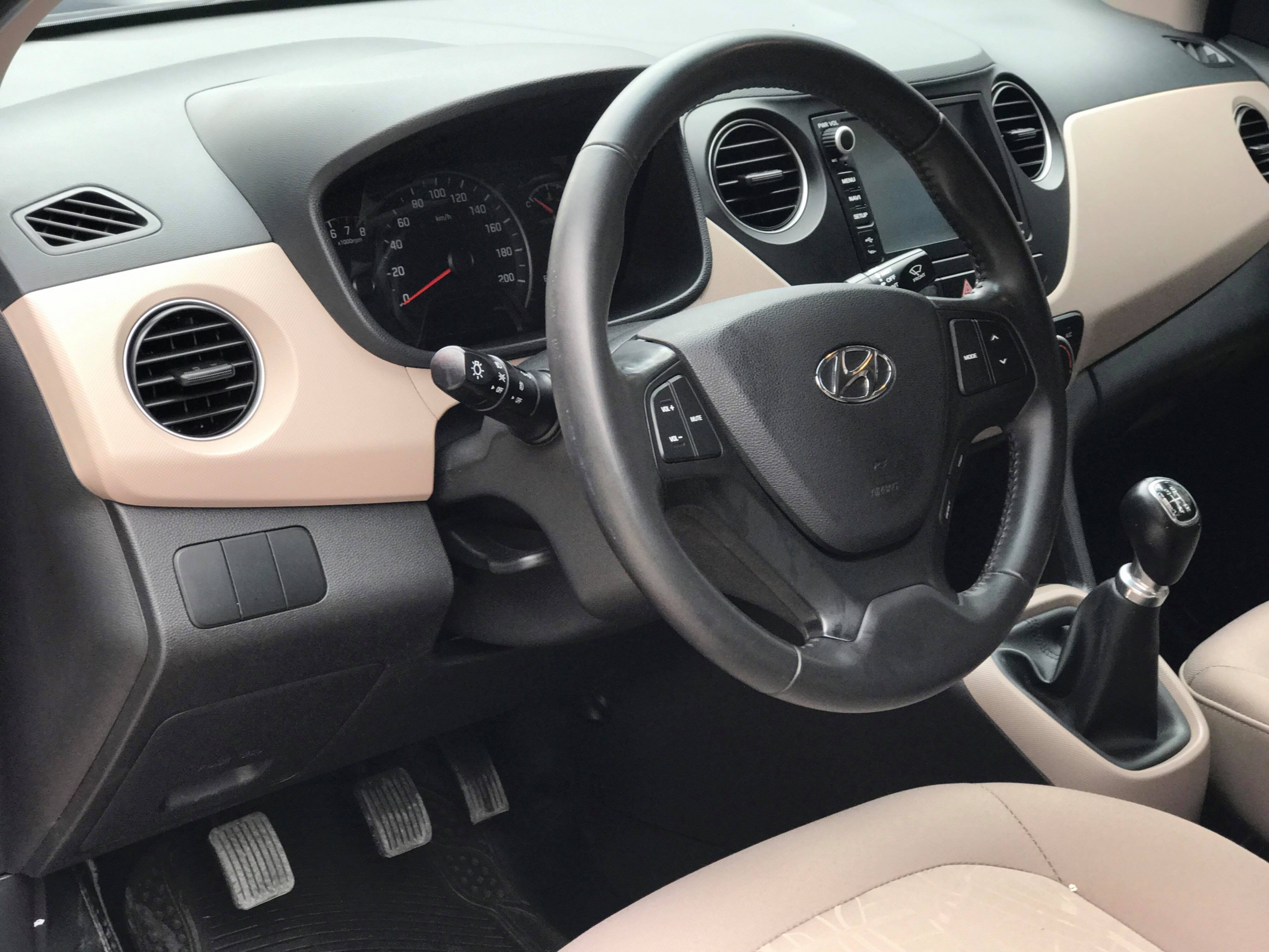 Hyundai i10 Sedan 1.25MT 2017 - 8