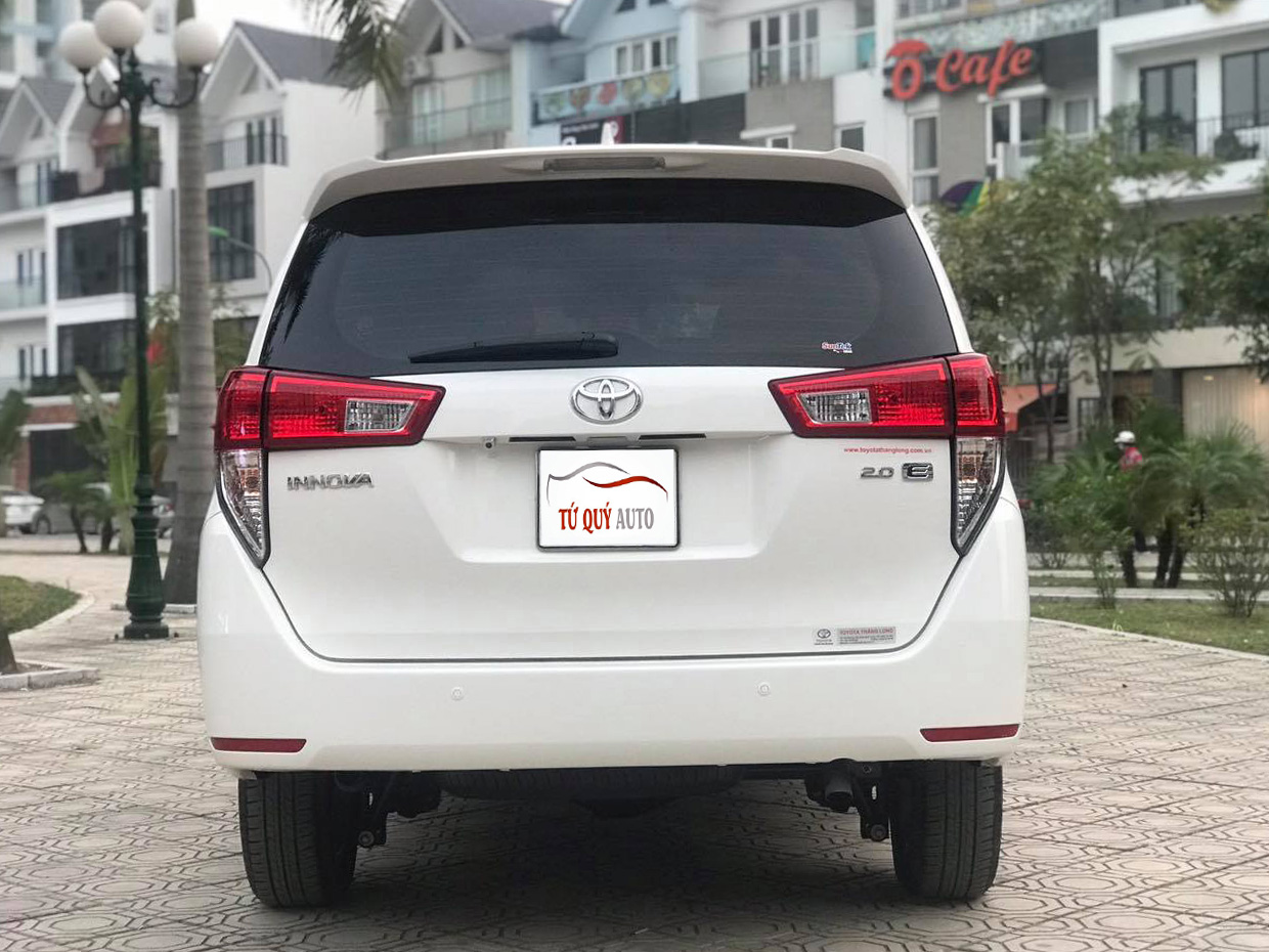 Toyota Innova 2.0E 2018 - 2