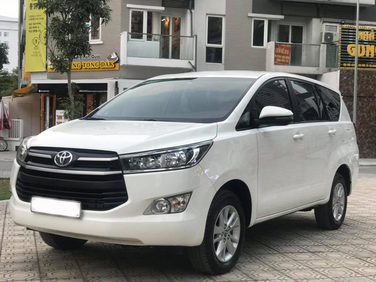 Toyota Innova 2.0E 2018 - 3