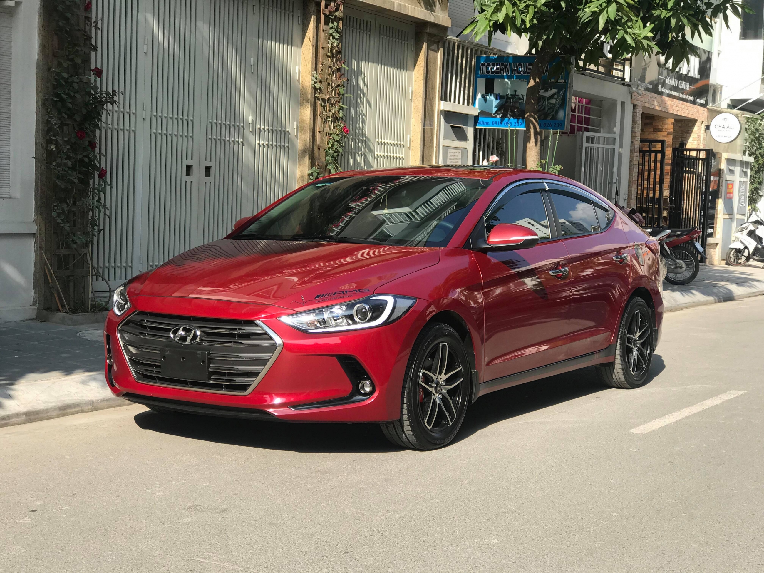 Hyundai Elantra 2018 - 3