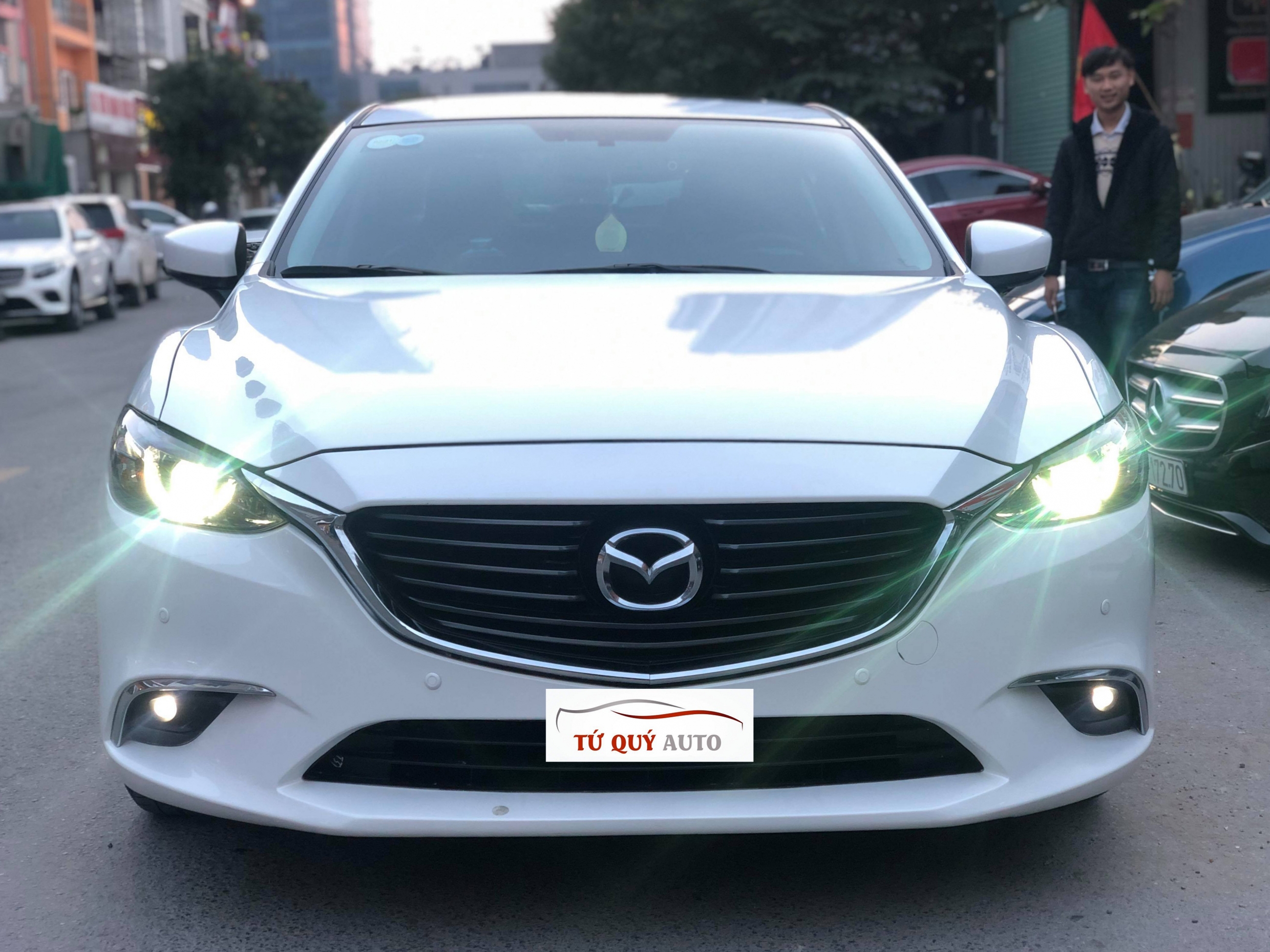 Xe Mazda 6 Sedan 2.0AT 2018 - Trắng