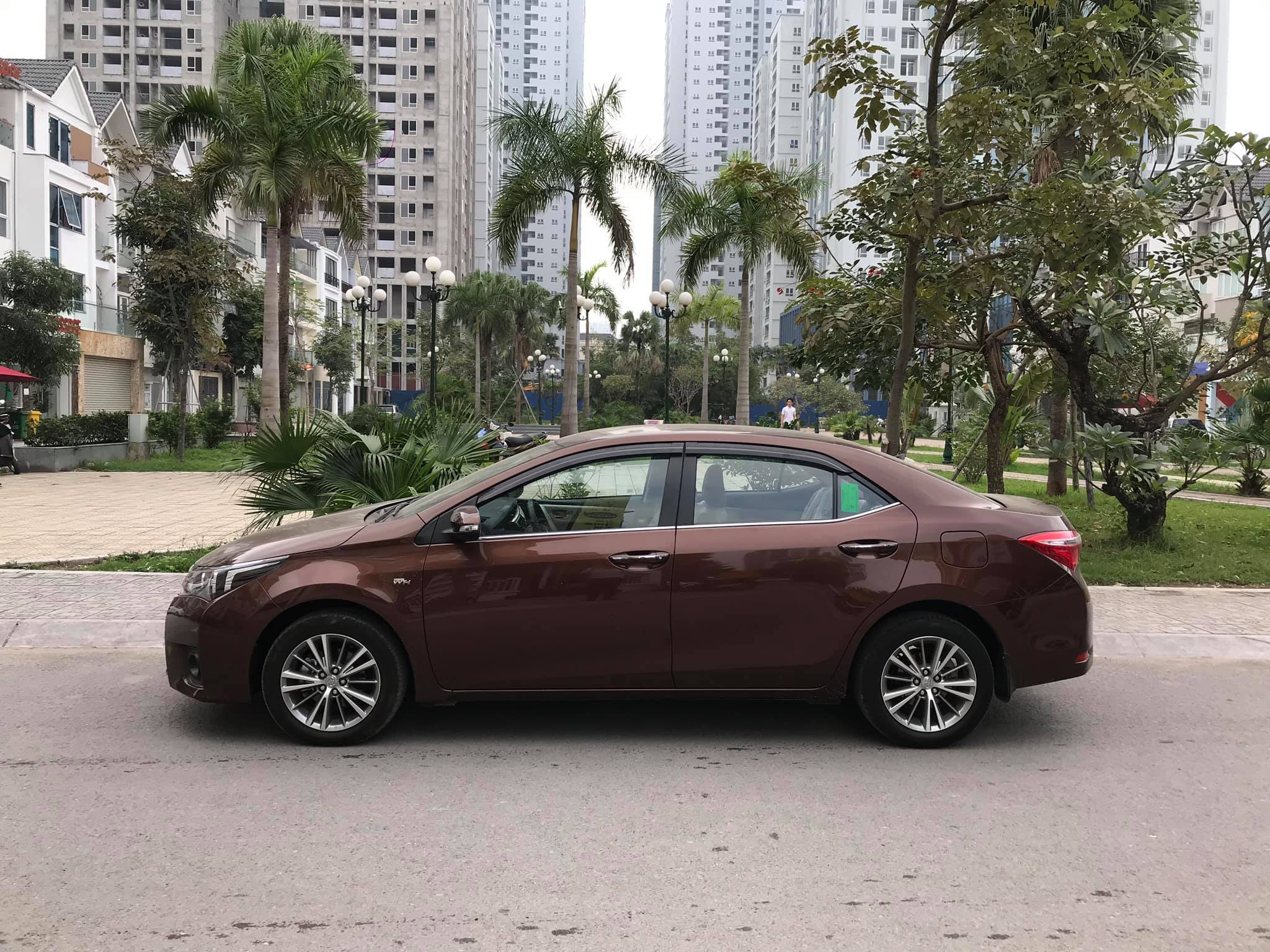 Toyota Altis 1.8AT 2015 - 4