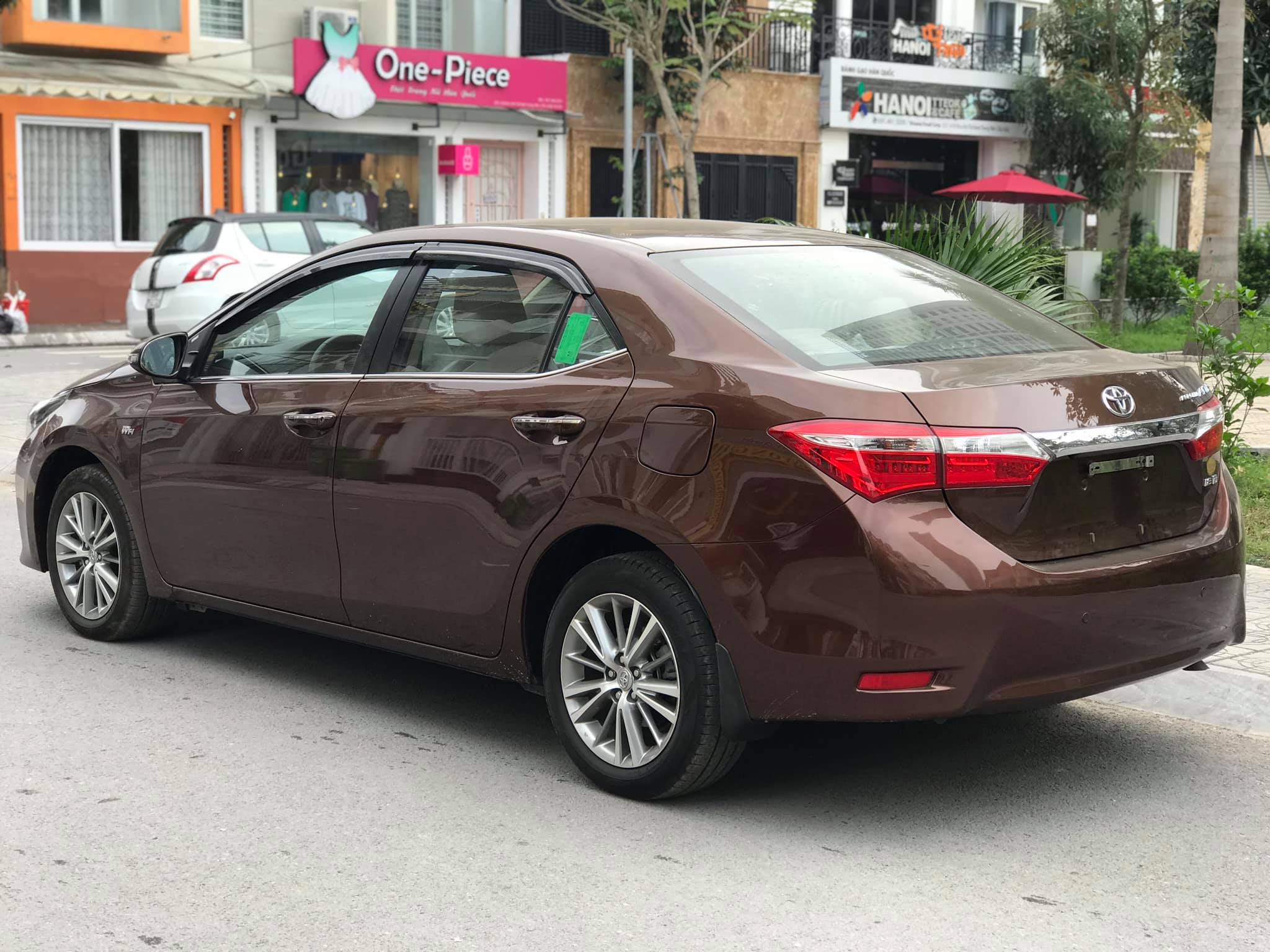 Toyota Altis 1.8AT 2015 - 5