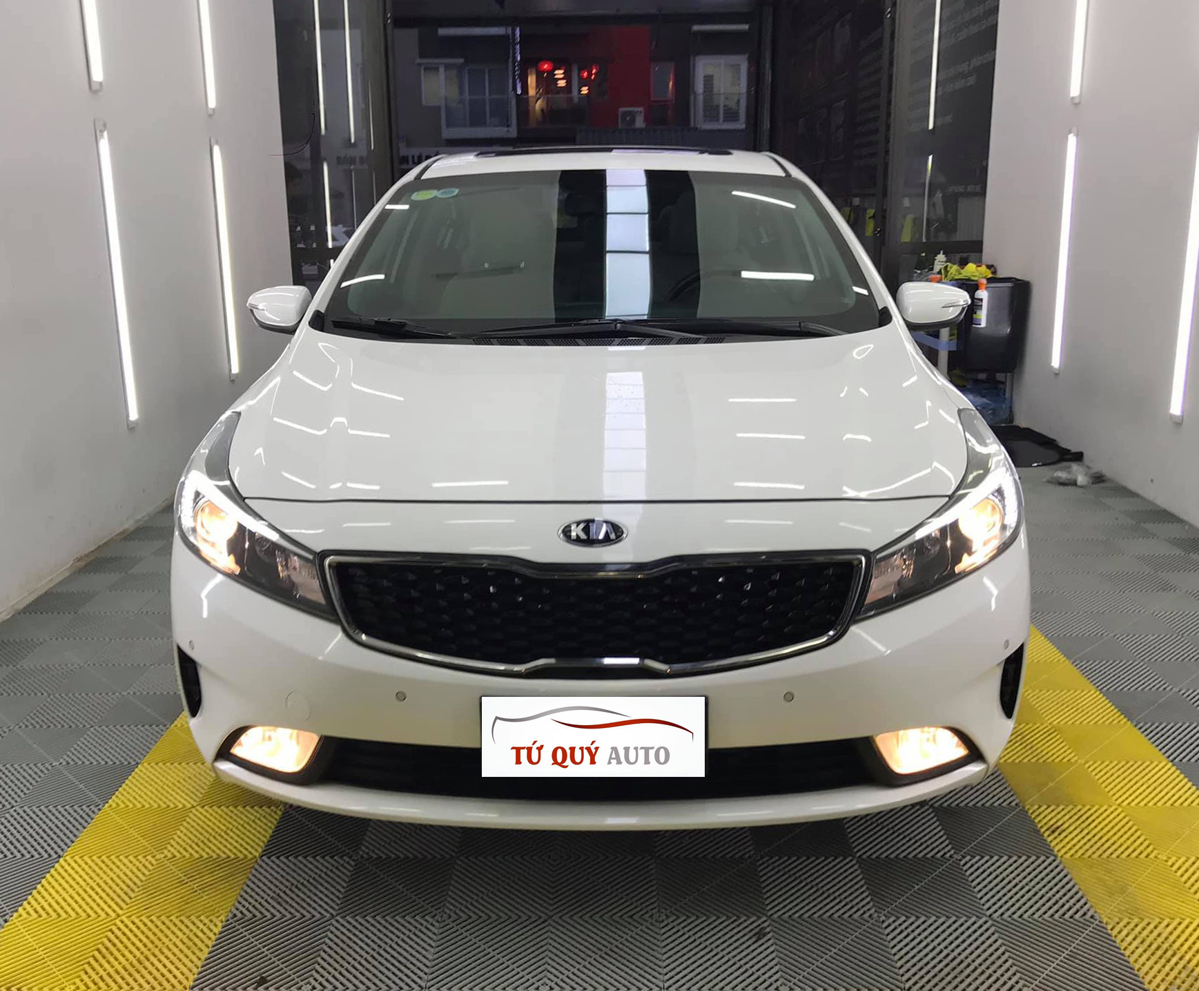 Xe Kia Cerato 1.6AT 2016 - Trắng