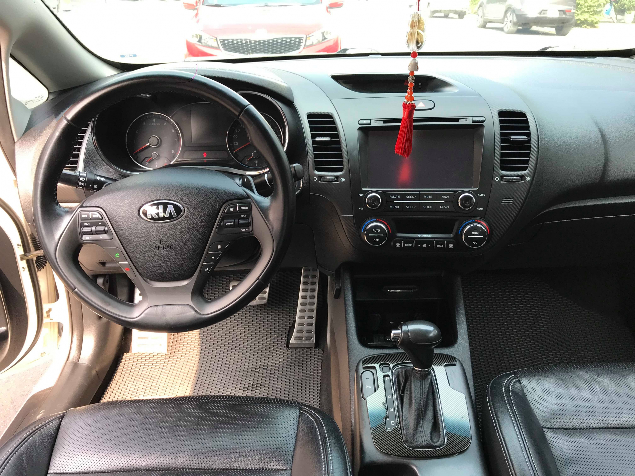 Kia K3 2.0AT 2014 - 6