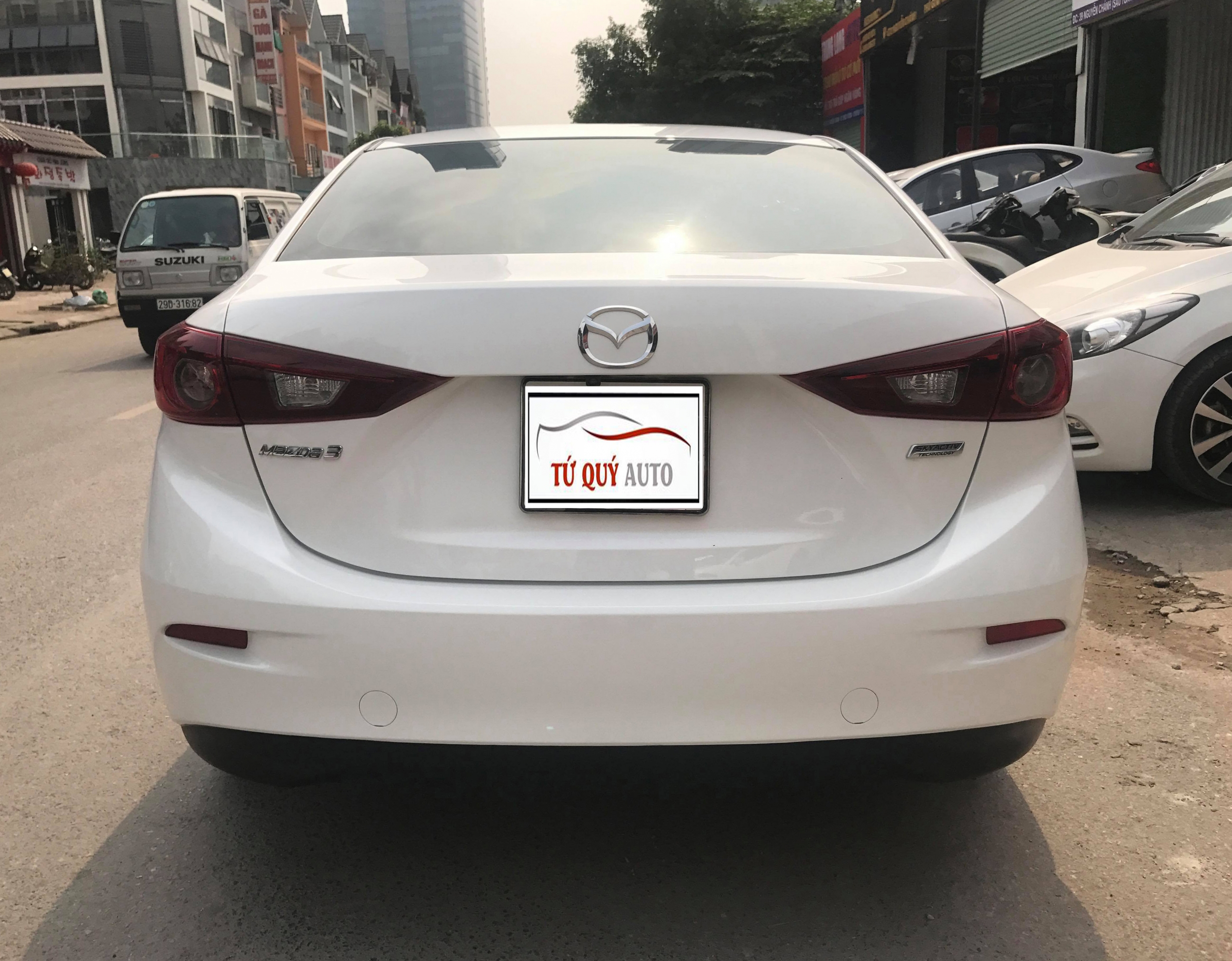 Mazda 3 Sedan 2015 - 2