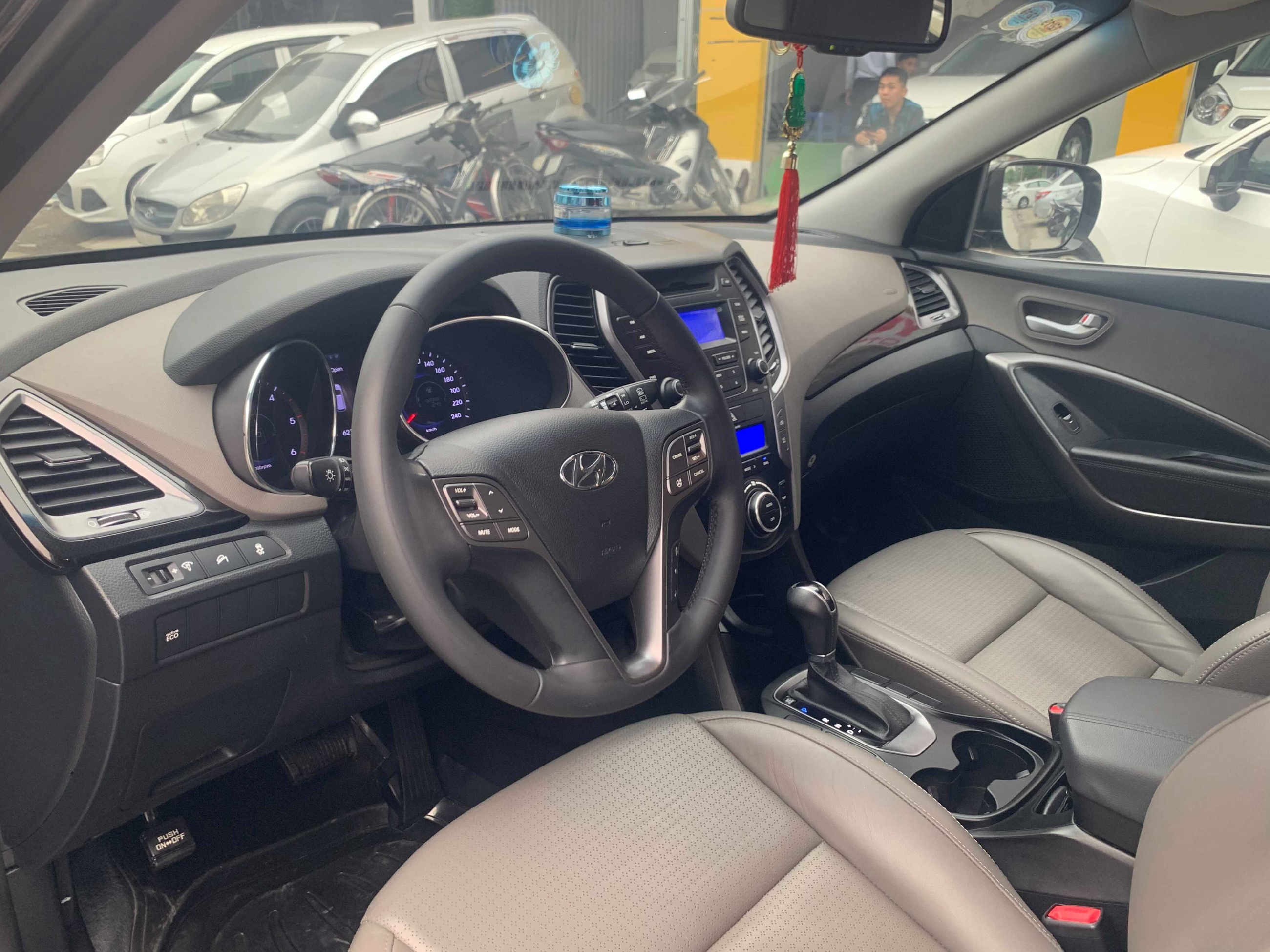 Hyundai SantaFe CRDi 2.2AT 2012 - 7