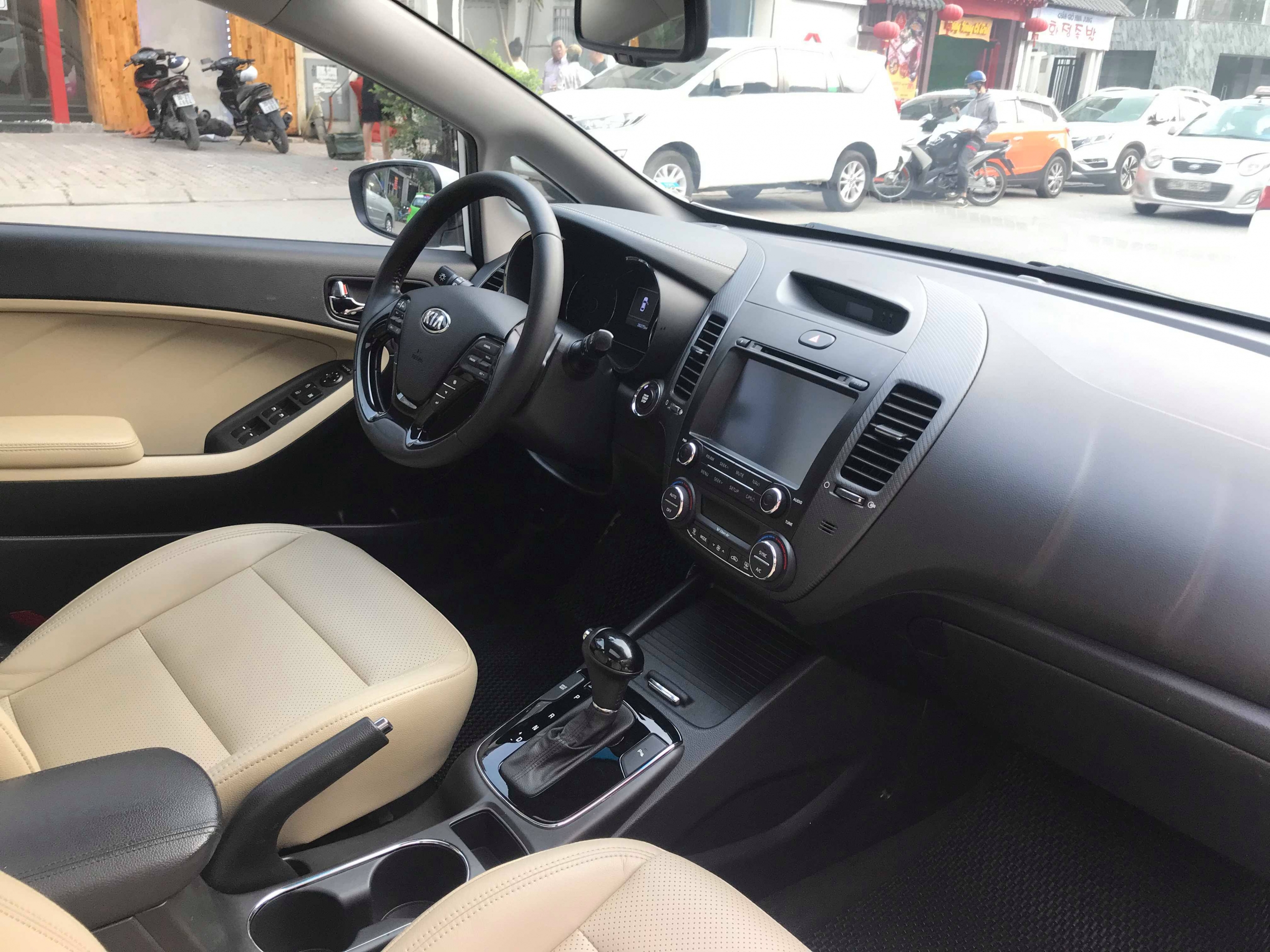 Kia Cerato 1.6AT 2016 - 8