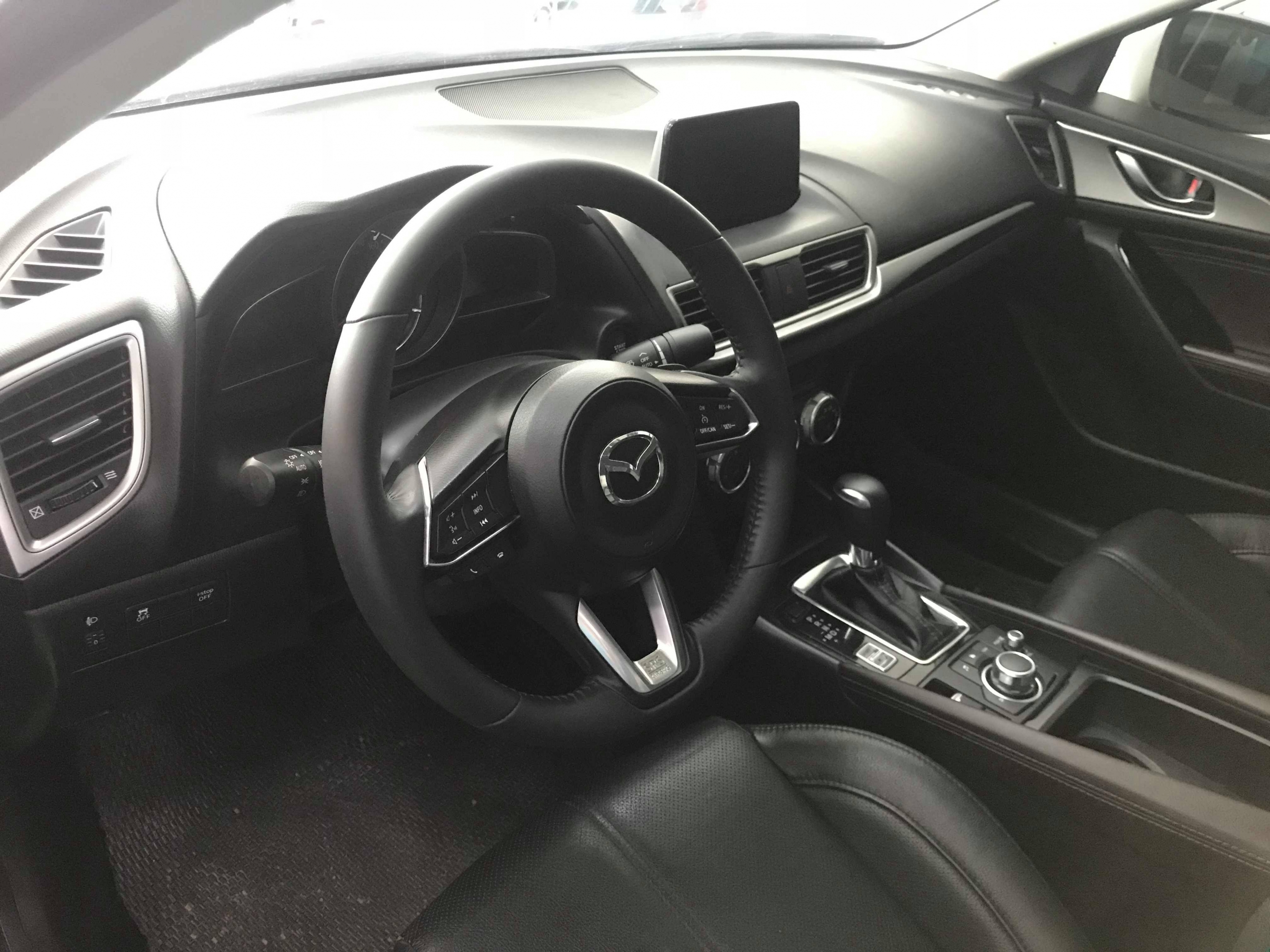 Mazda 3 Sedan 2017 - 6