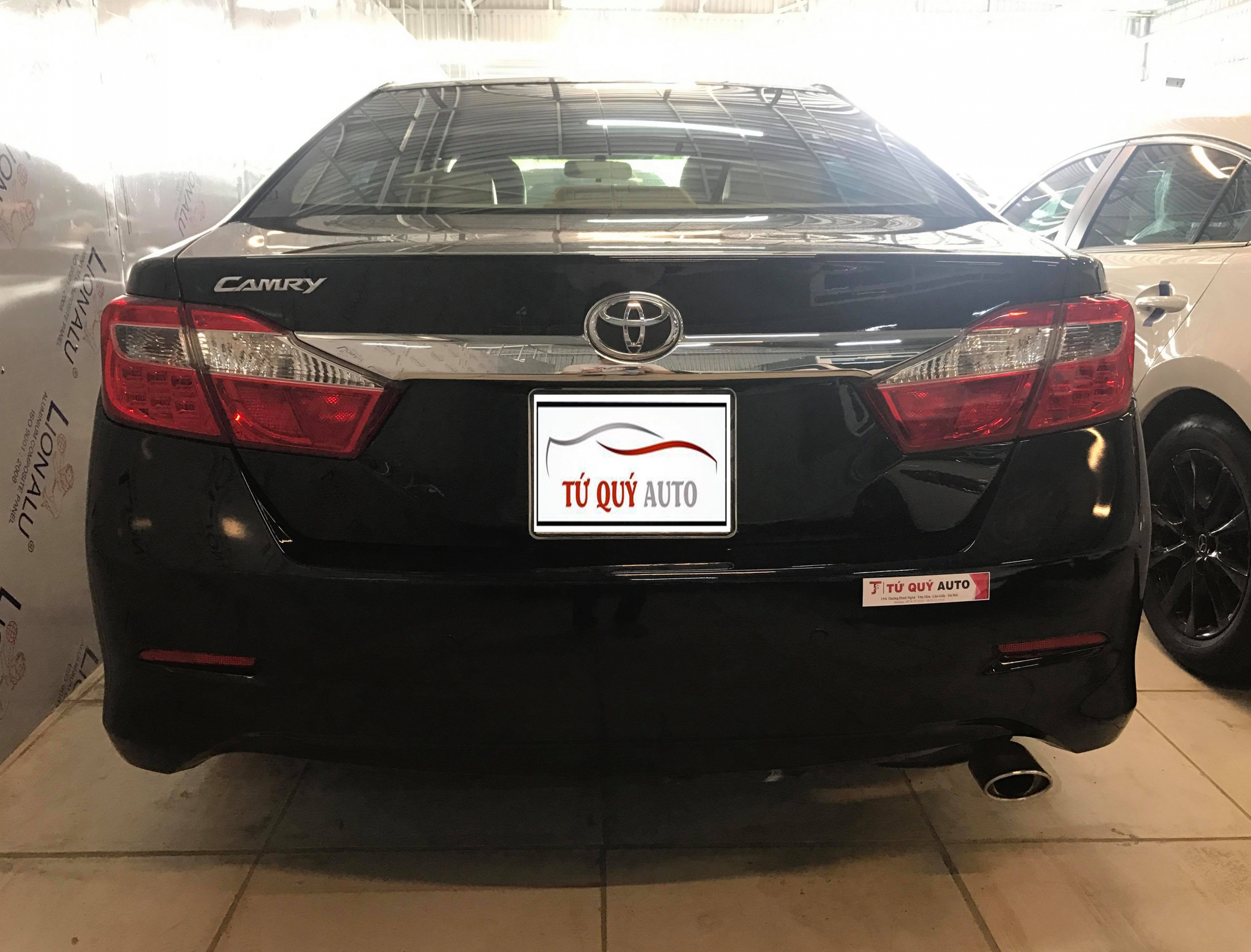 Toyota Camry 2.0E 2013 - 2