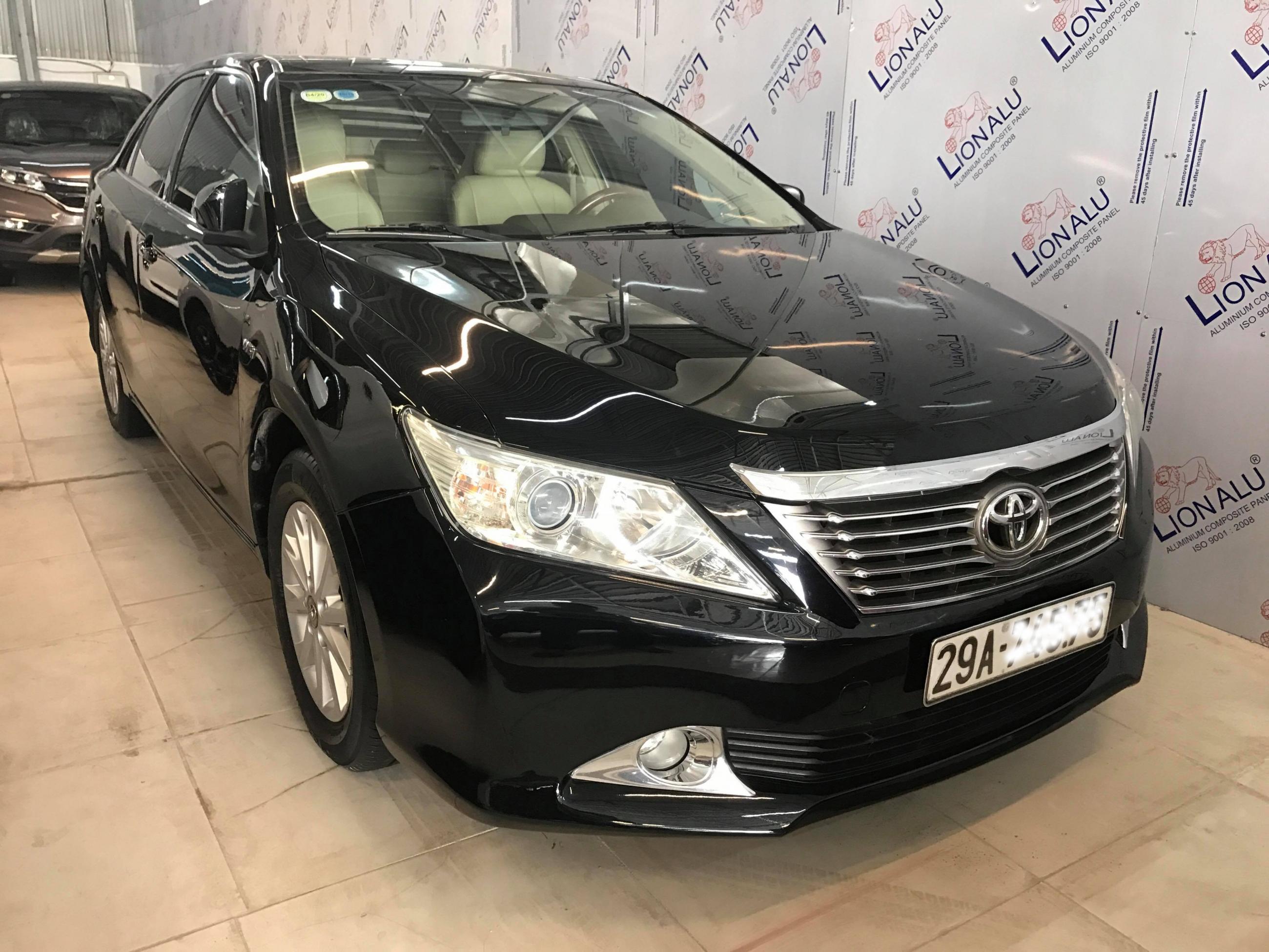 Toyota Camry 2.0E 2013 - 3