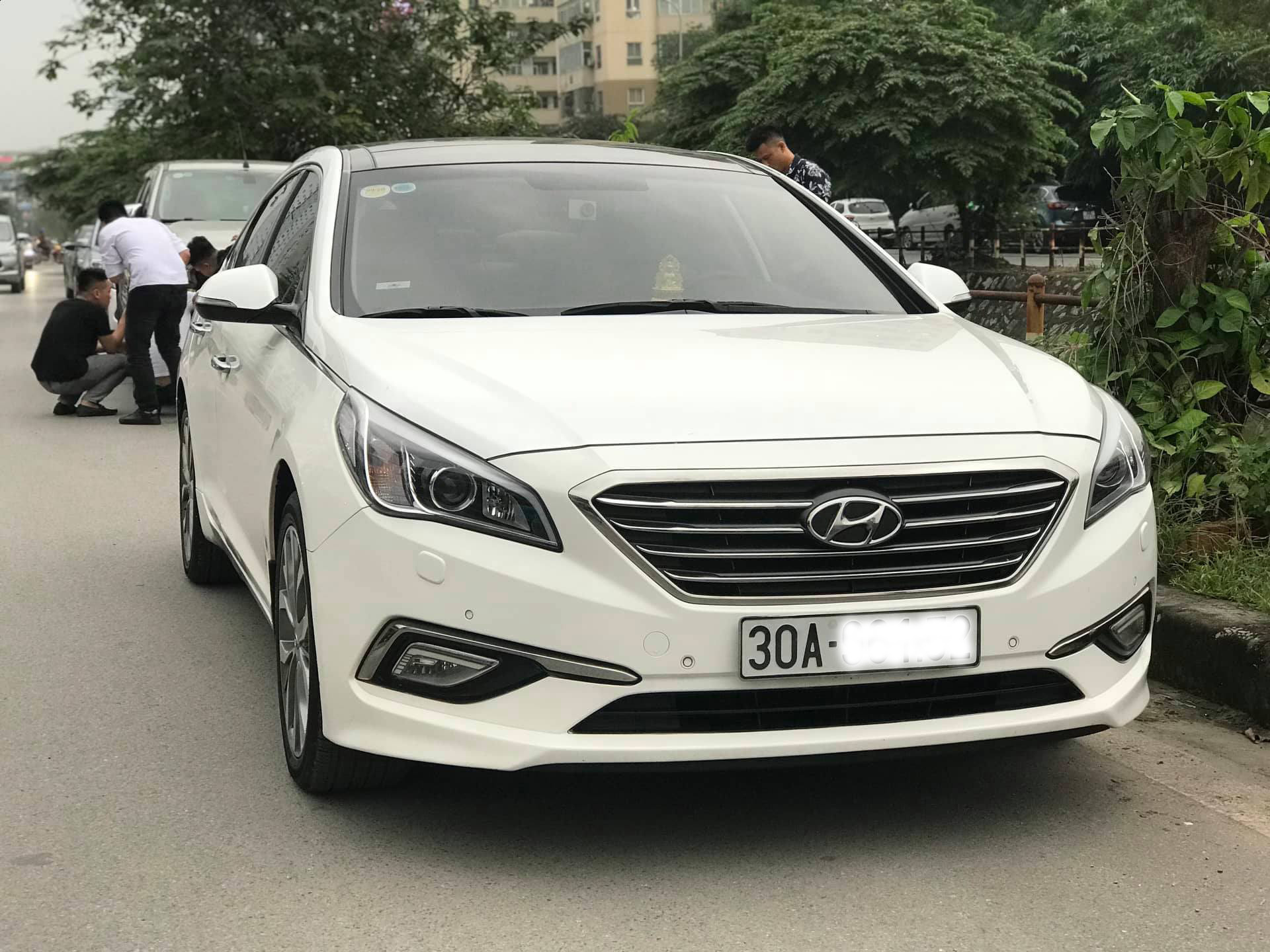 Hyundai Sonata 2.0AT 2014 - 3