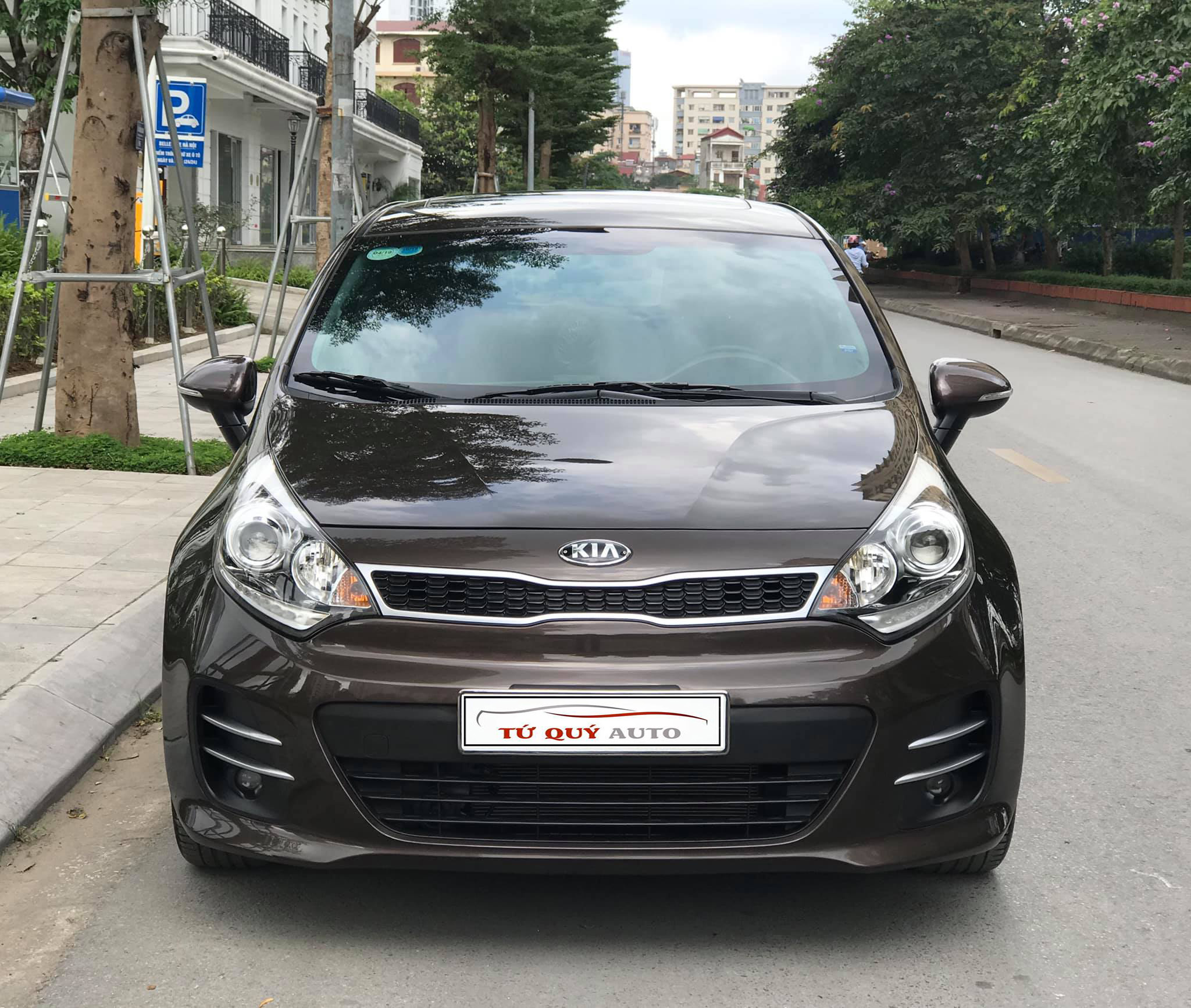 Xe Kia Rio Hatchback 1.4AT 2016 - Nâu