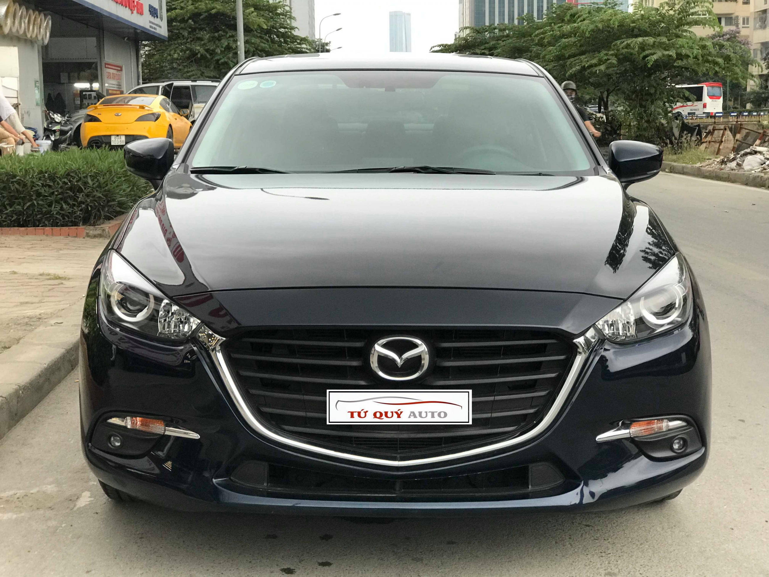 Xe Mazda 3 1.5AT 2018 - Xanh đen