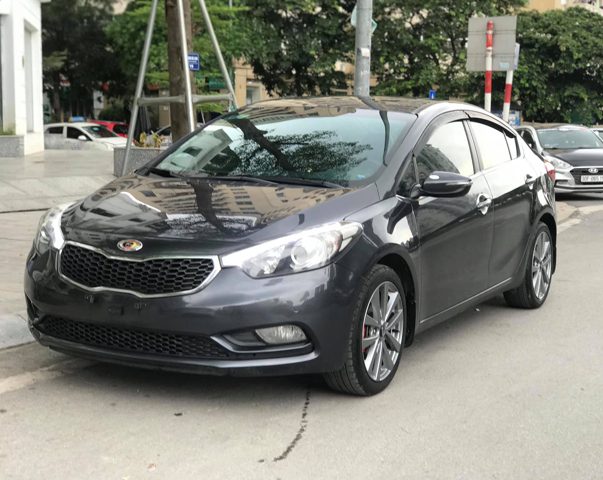 Kia K3 2.0AT 2015 - 3