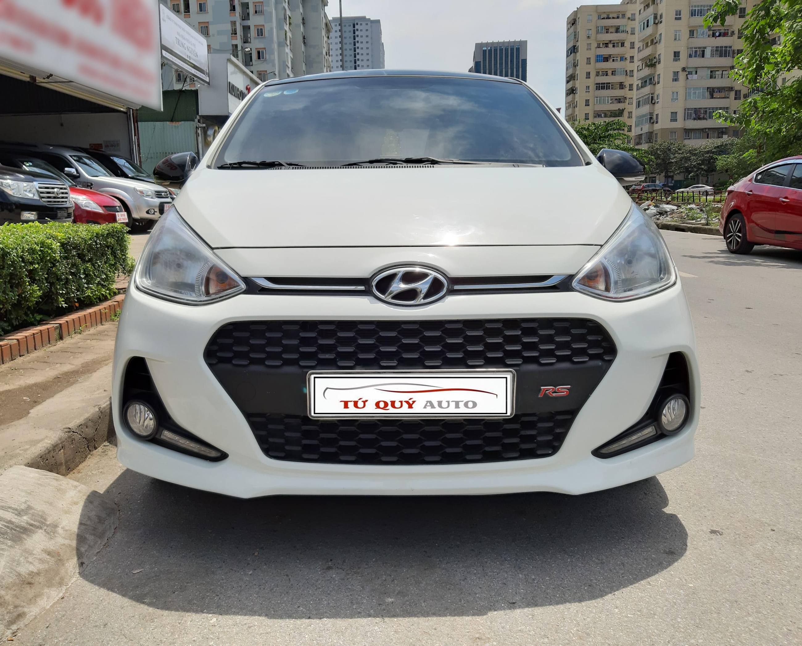 Xe Hyundai i10 Grand 1.2 AT 2018 - Trắng