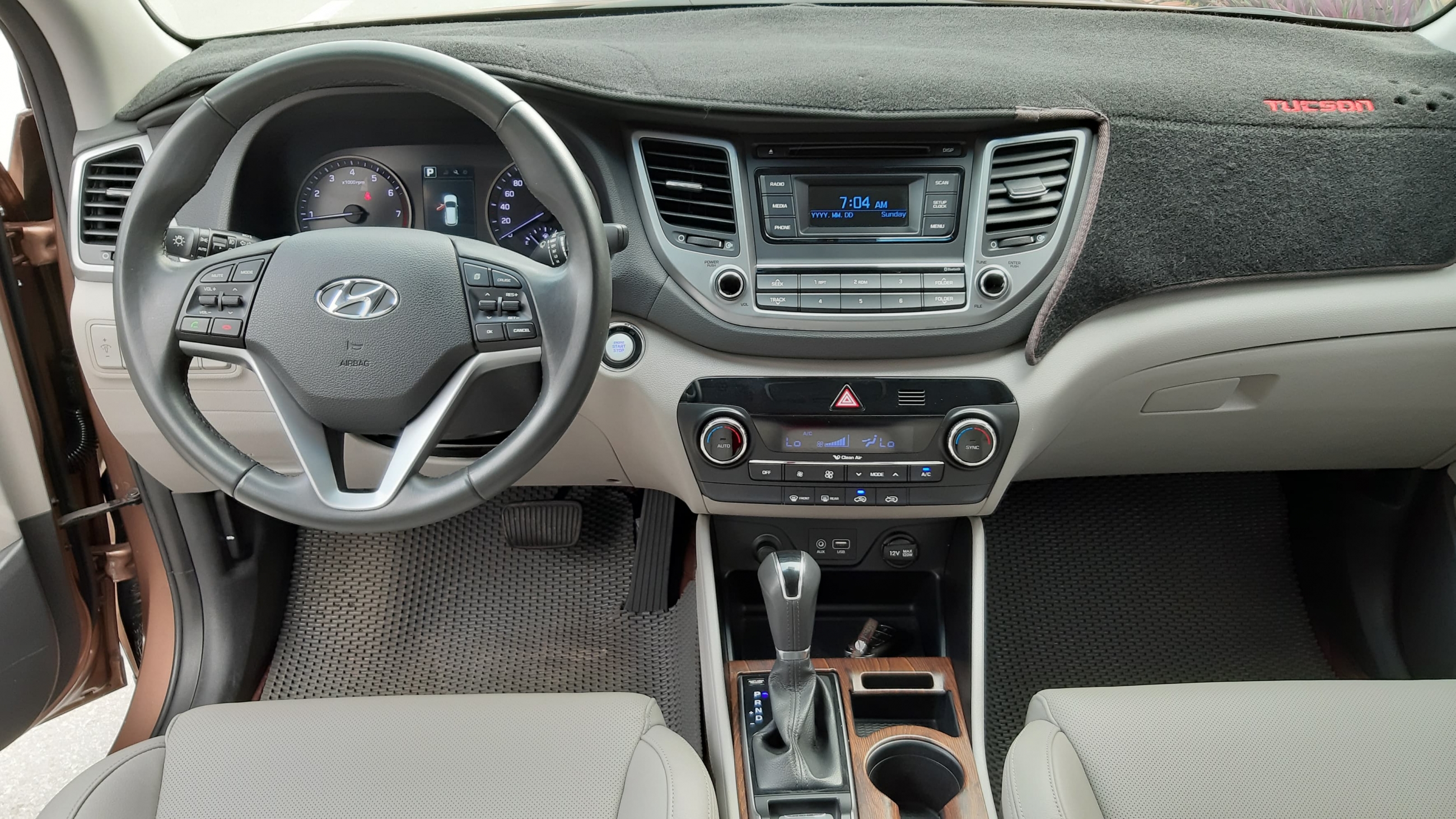 Hyundai Tucson 2.0AT 2015 - 6