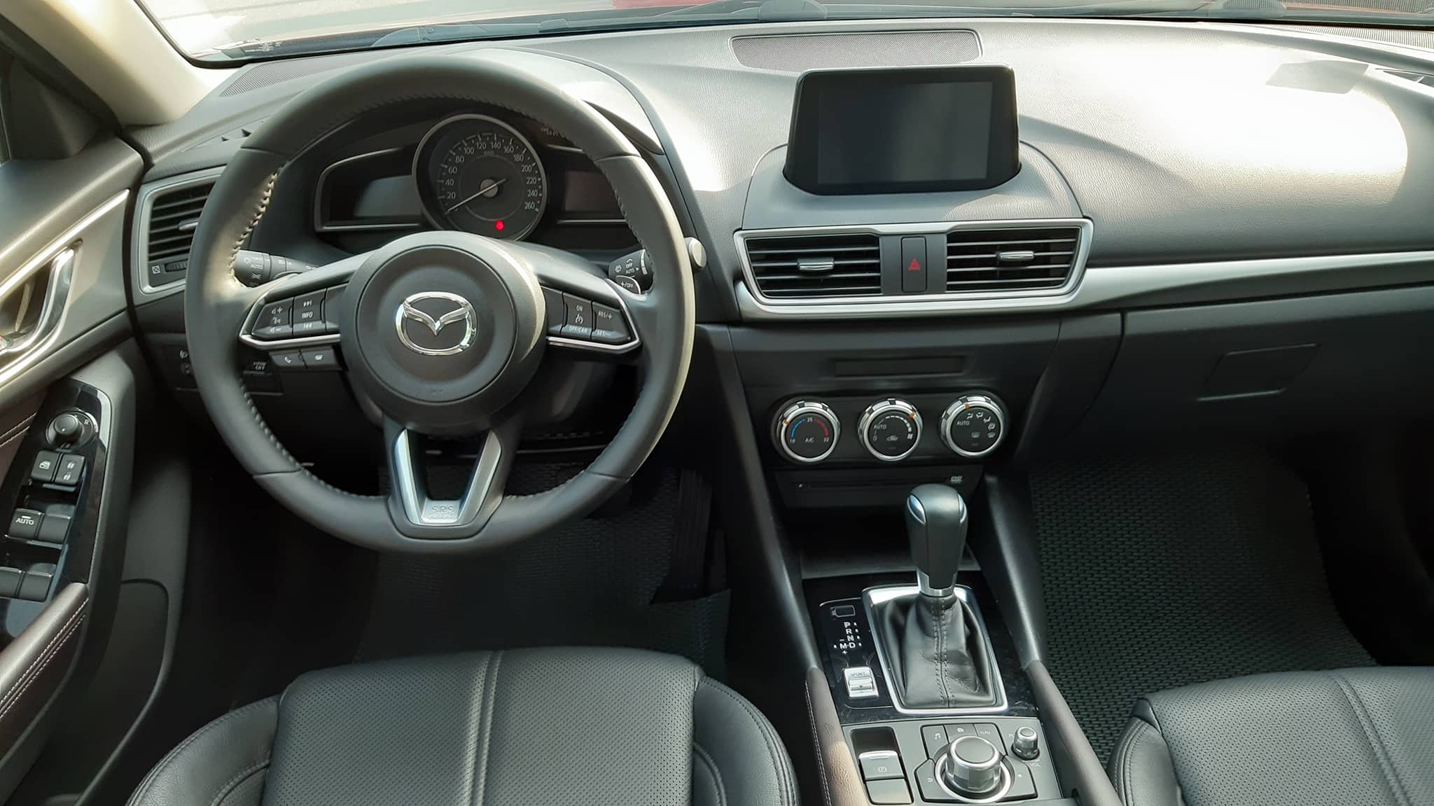 Mazda 3 Sedan 2018 - 7