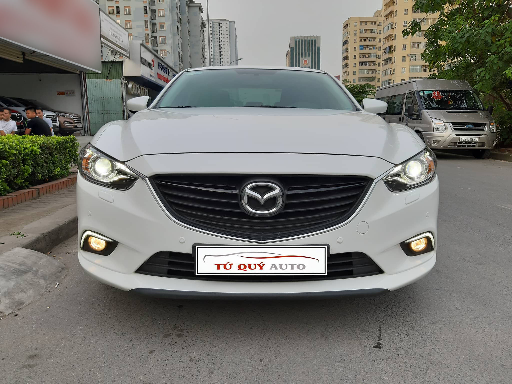 Xe Mazda 6 2.0AT 2016 - Trắng