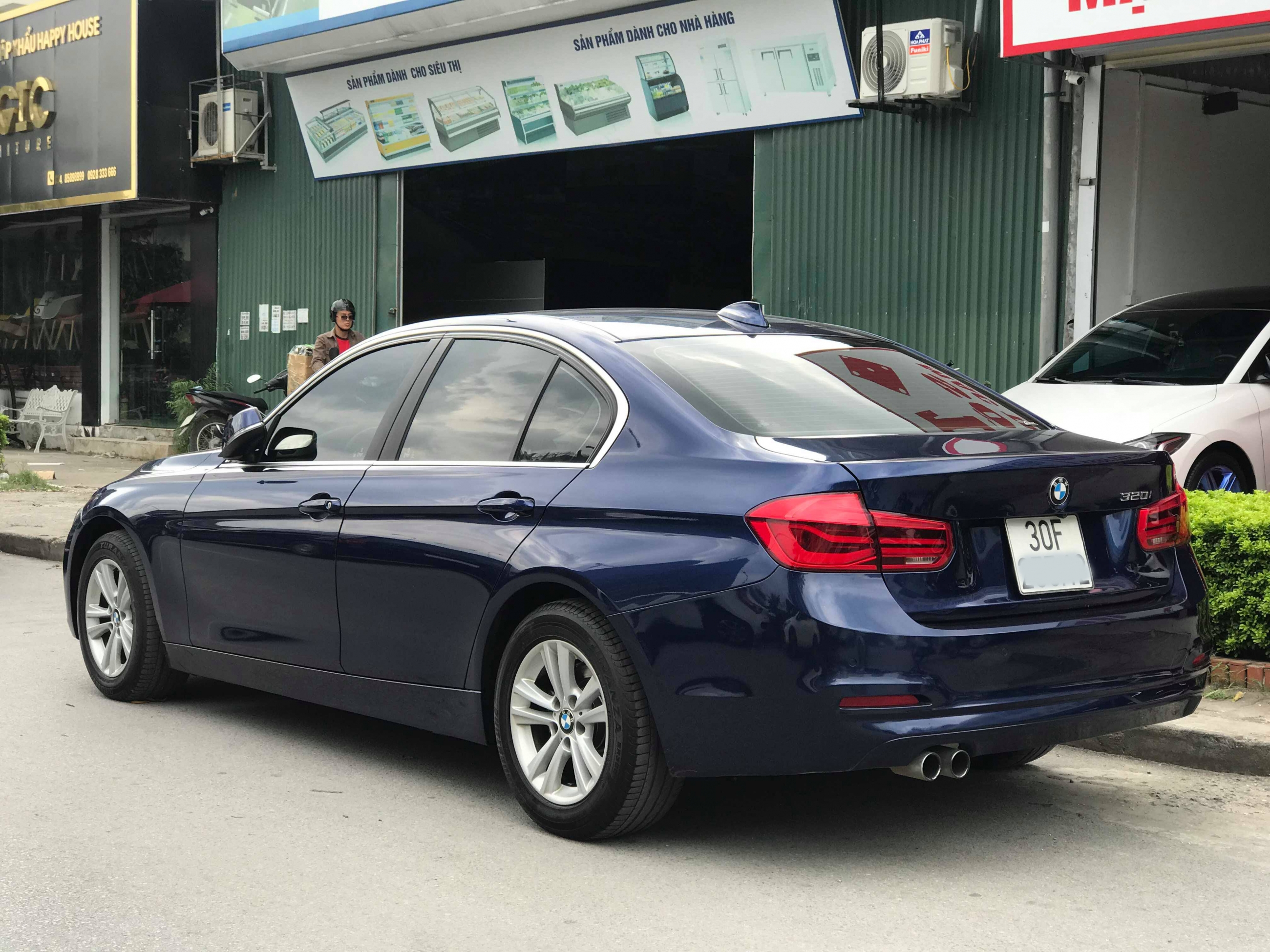 BMW 320i 2016 - 5