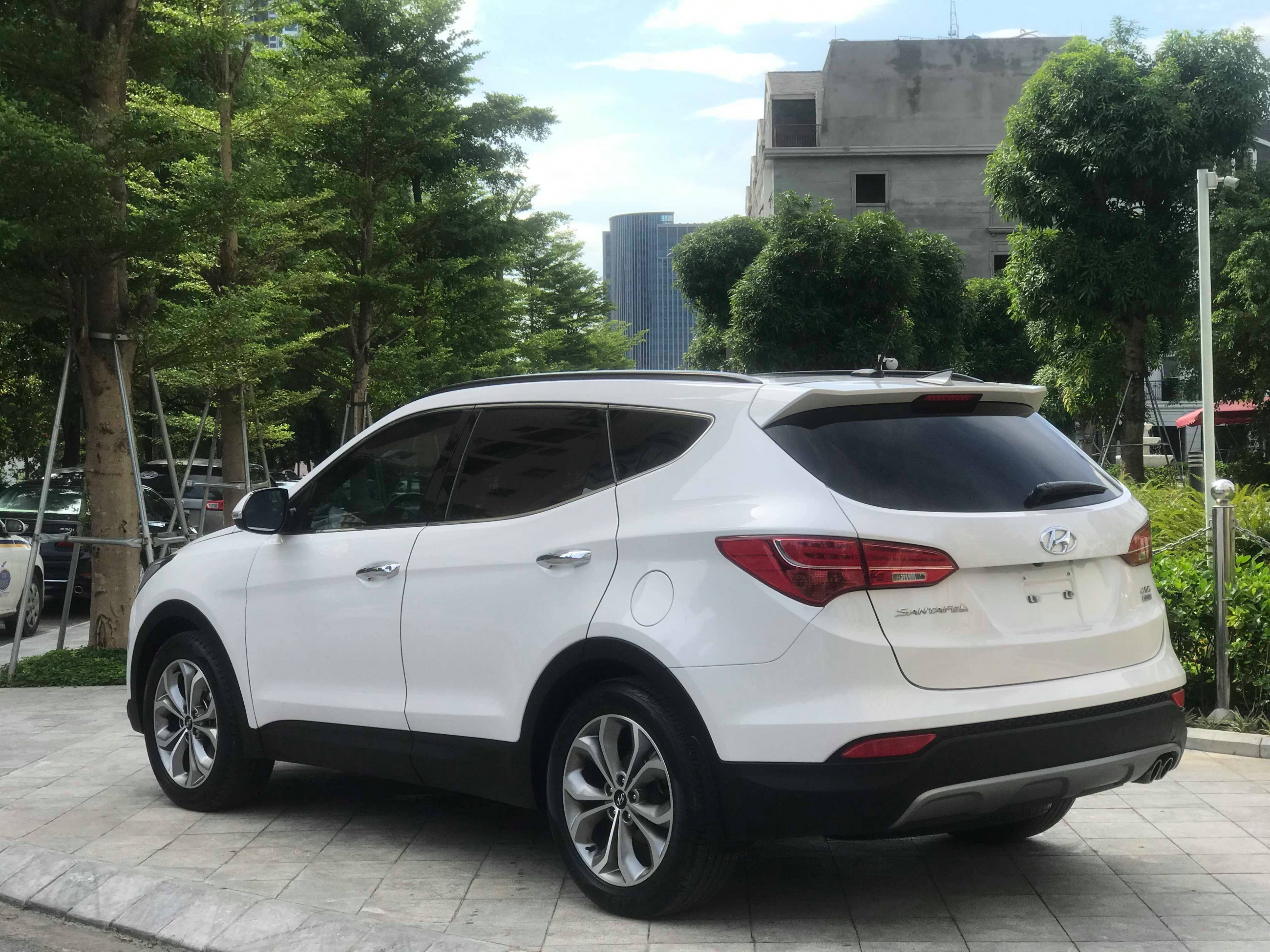 Hyundai Santa-Fe CRDi 2.2AT 2015 - 5