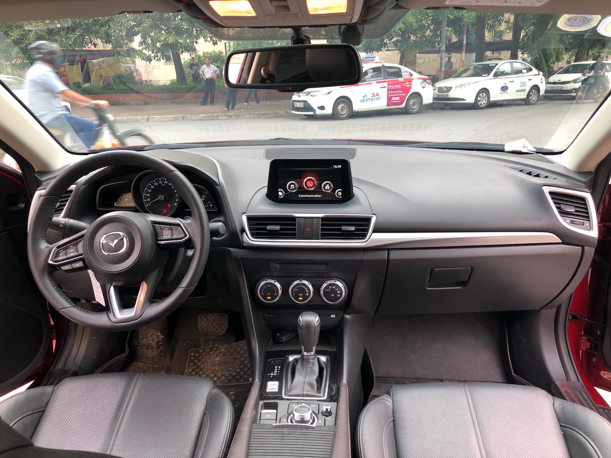 Mazda 3 Sedan 2018 - 7