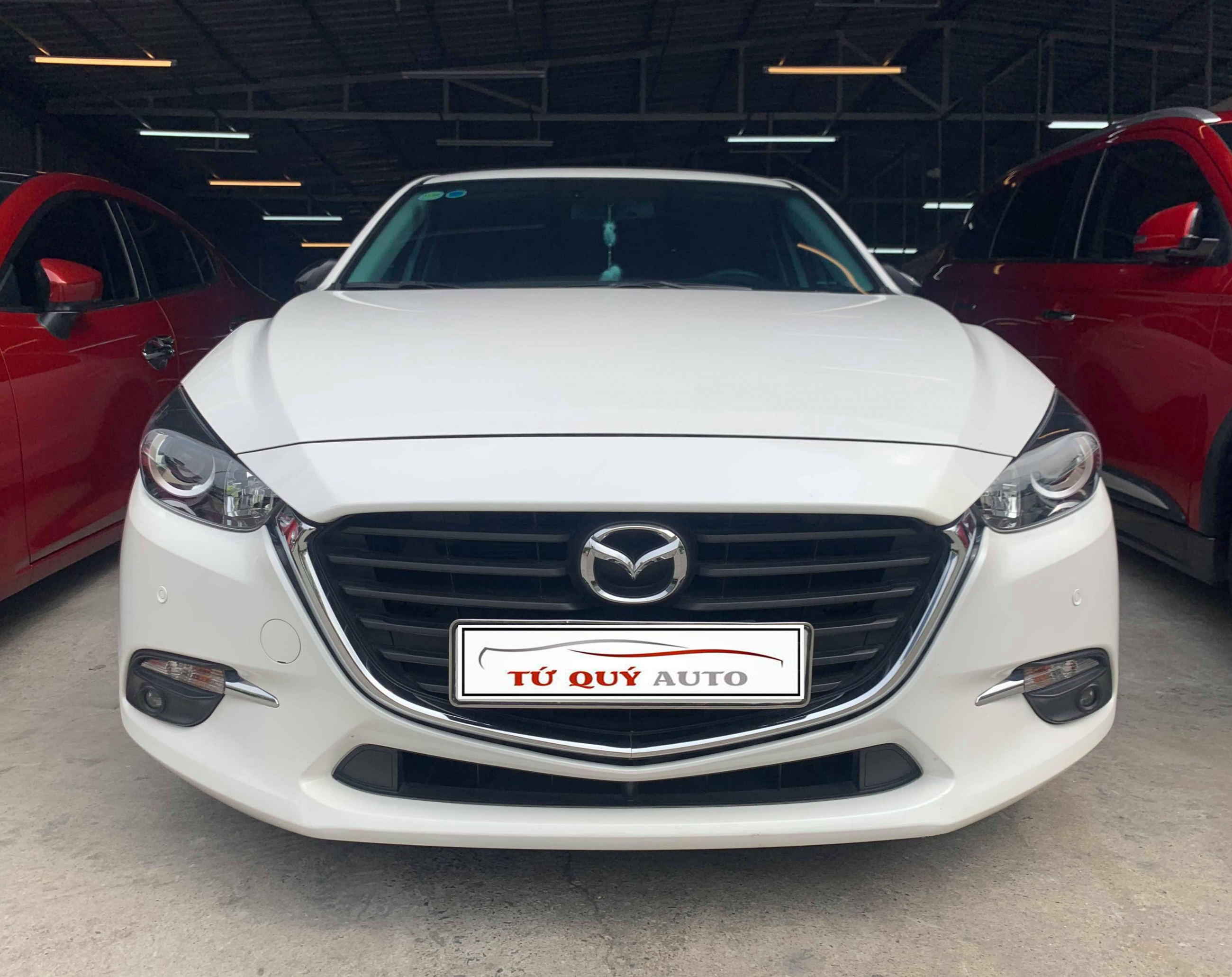 Xe Mazda 3 Hatchback 1.5 AT 2018 - Trắng