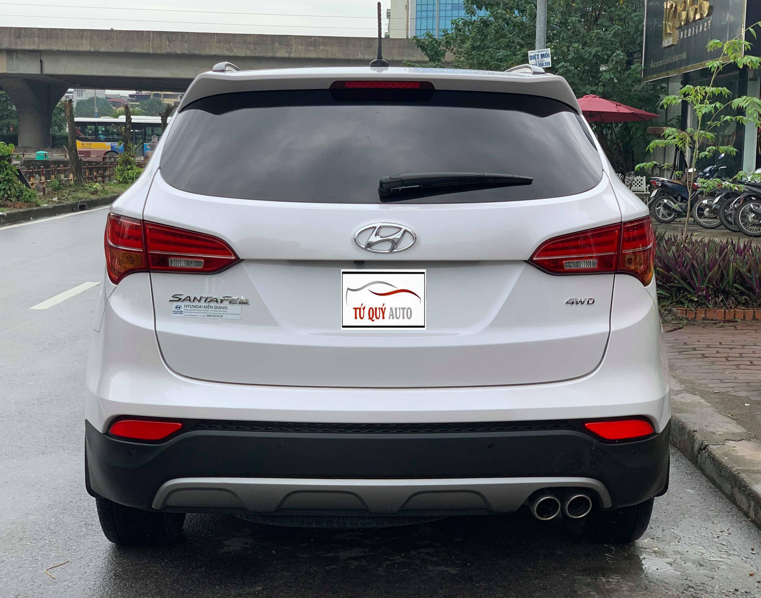 Hyundai SantaFe 2.4AT 4WD 2015 - 2