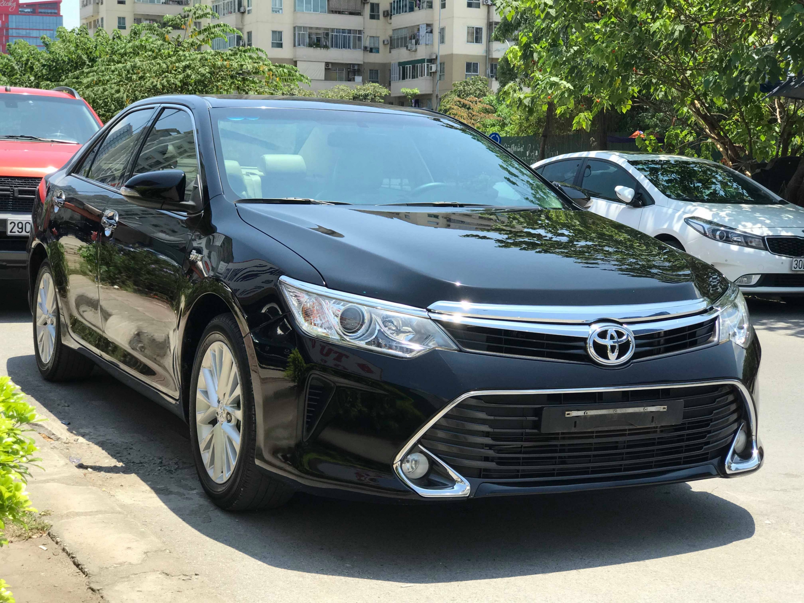 Toyota Camry 2.0E 2017 - 3