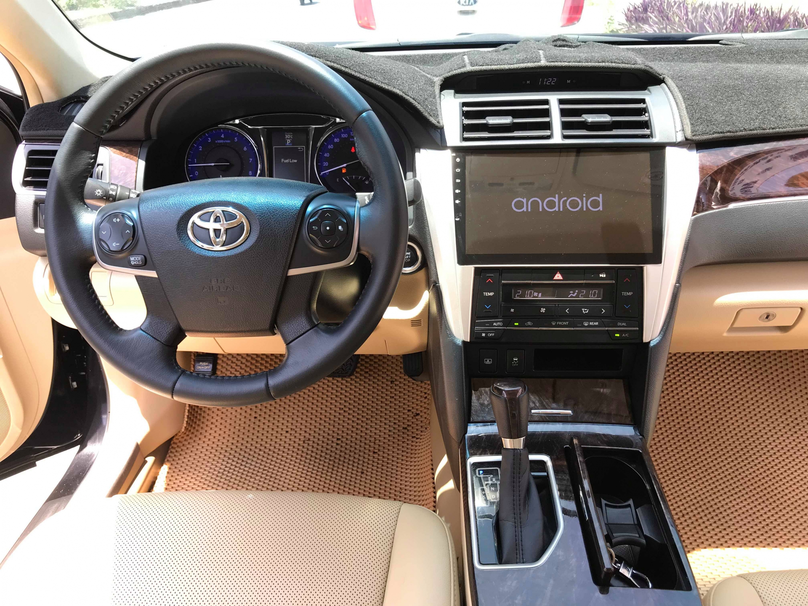 Toyota Camry 2.0E 2017 - 6