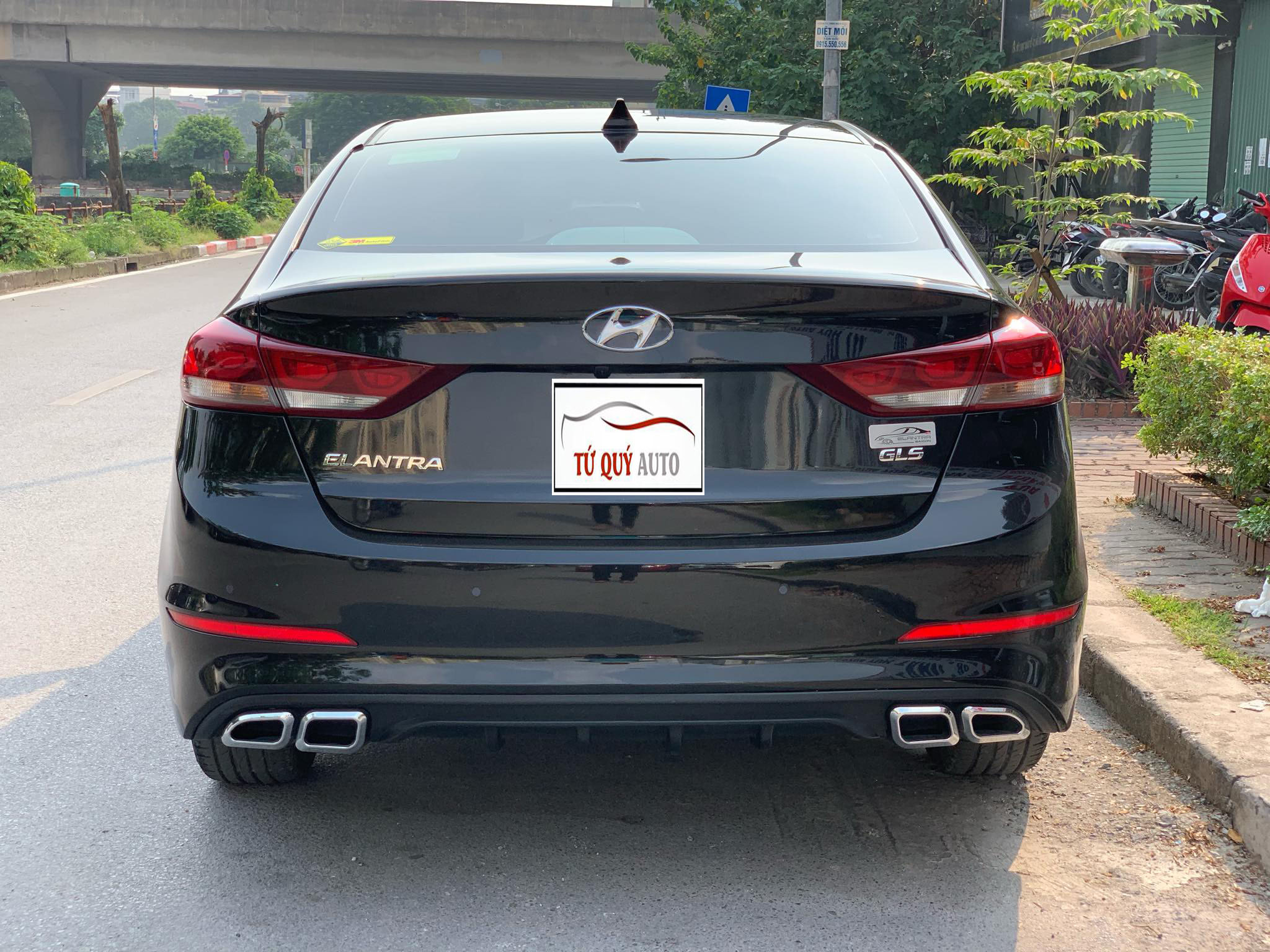 Hyundai Elantra 2.0AT 2017 - 2