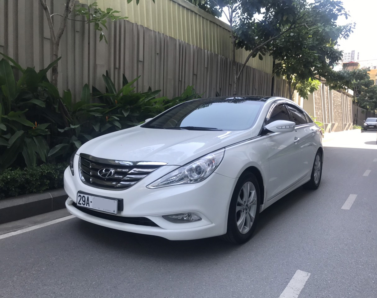 Hyundai Sonata 2.0AT 2010 - 3