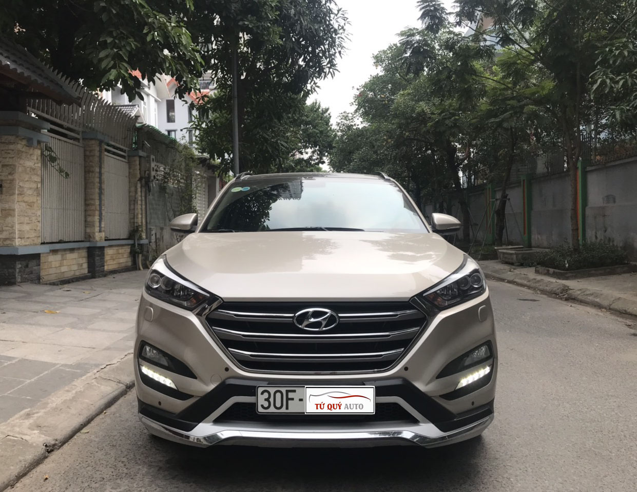 Xe Hyundai Tucson 1.6Turbo 2018 - Vàng Cát