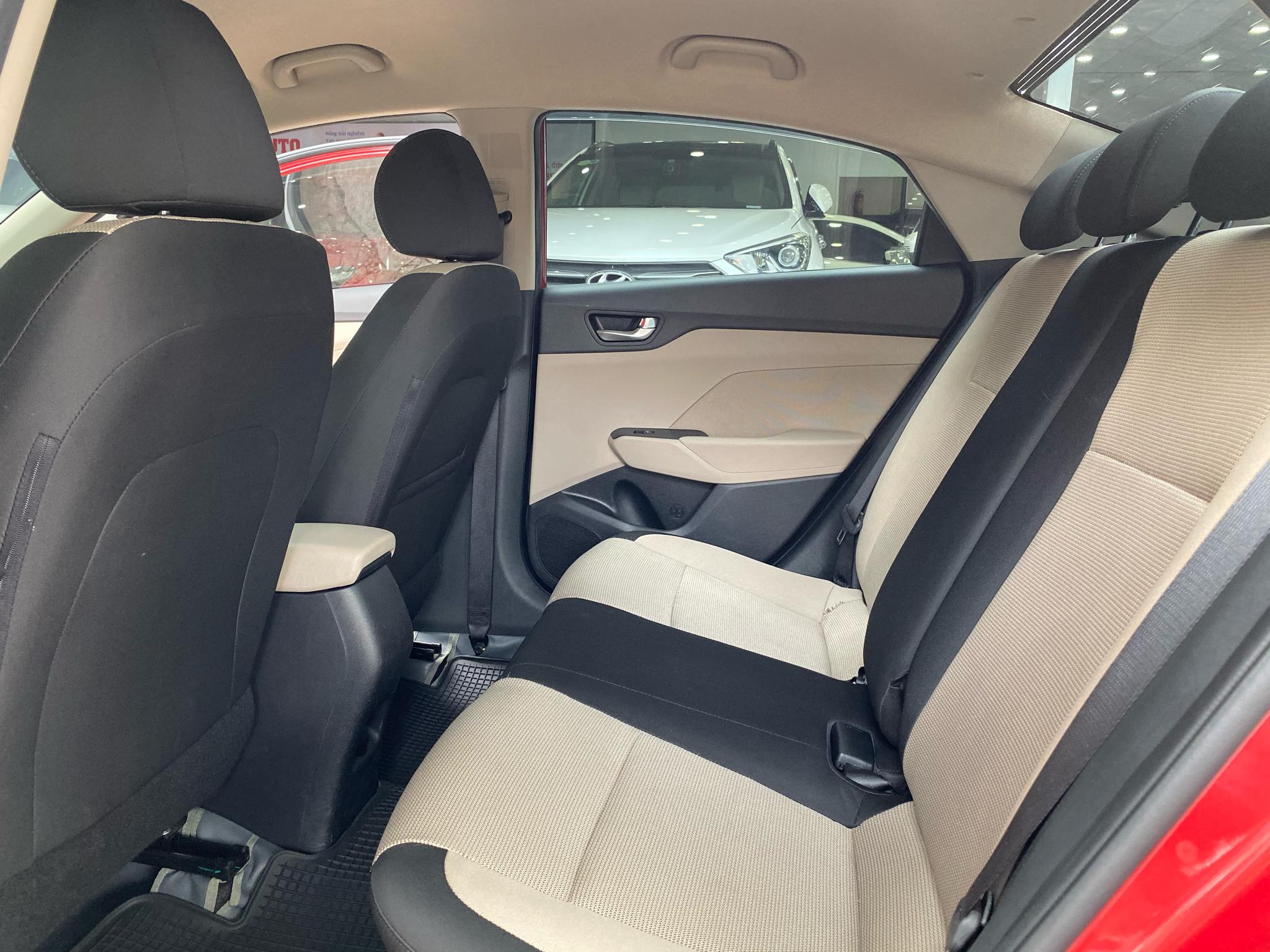 Hyundai Accent 1.4AT 2018 - 15