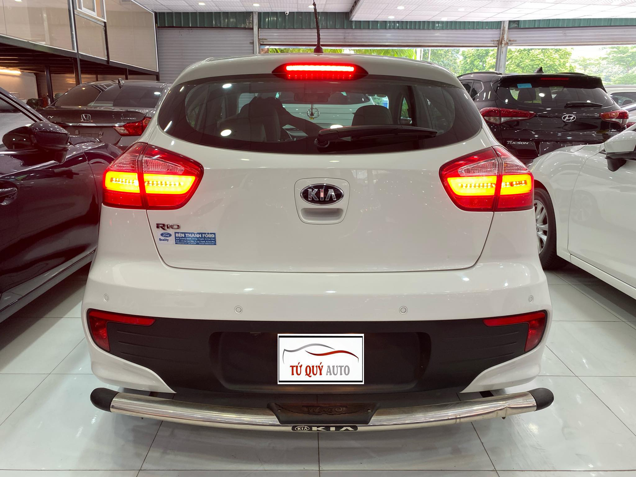 Kia Rio Hatchback 1.4AT 2015 - 2