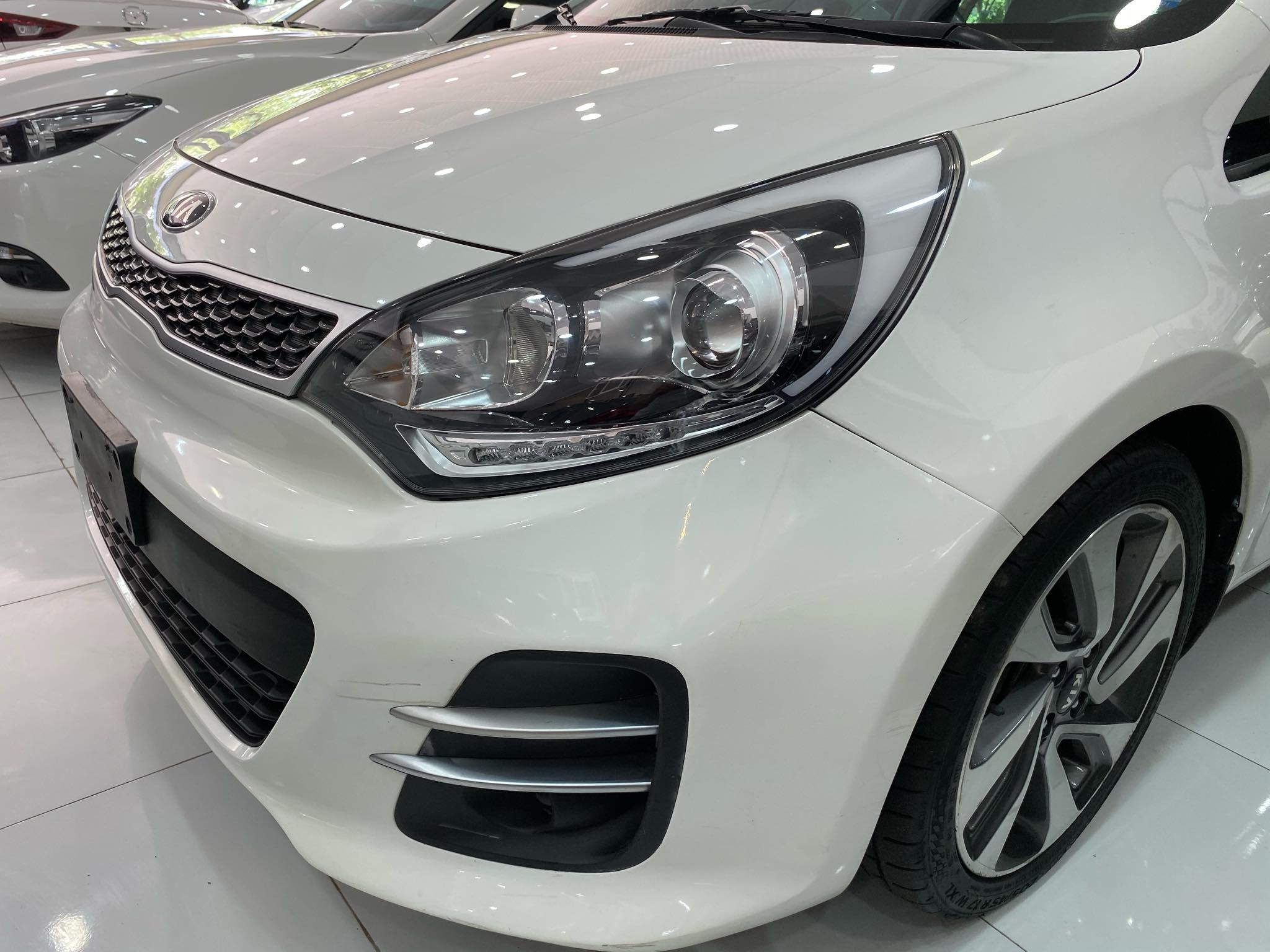 Kia Rio Hatchback 1.4AT 2015 - 5