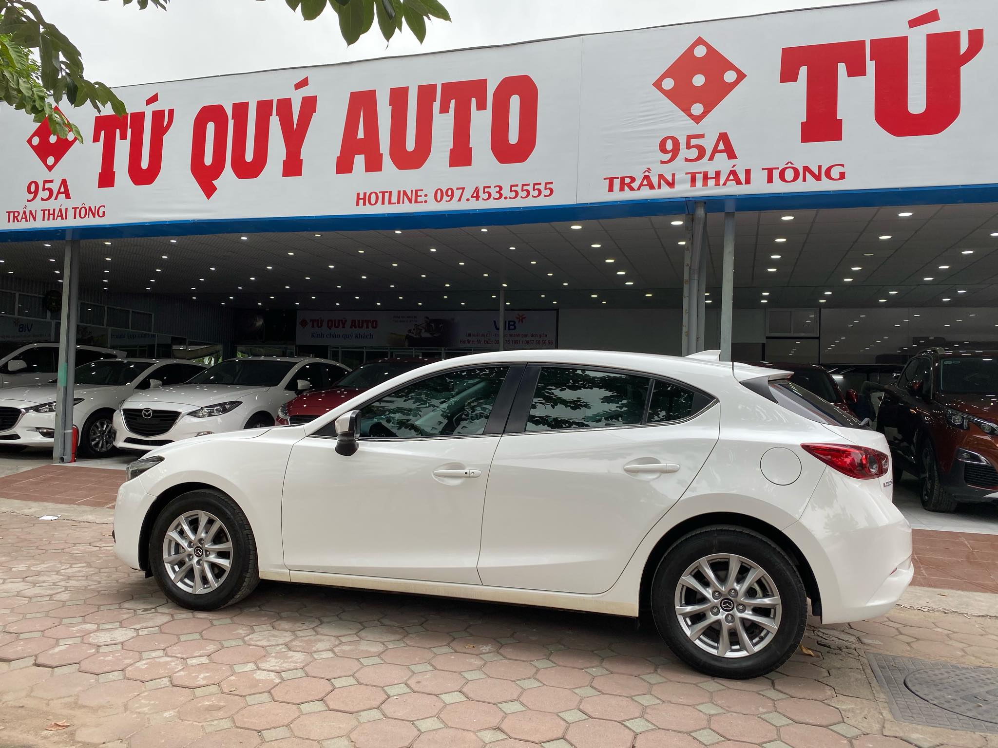 Mazda 3 Hatchback 1.5AT 2017 - 4