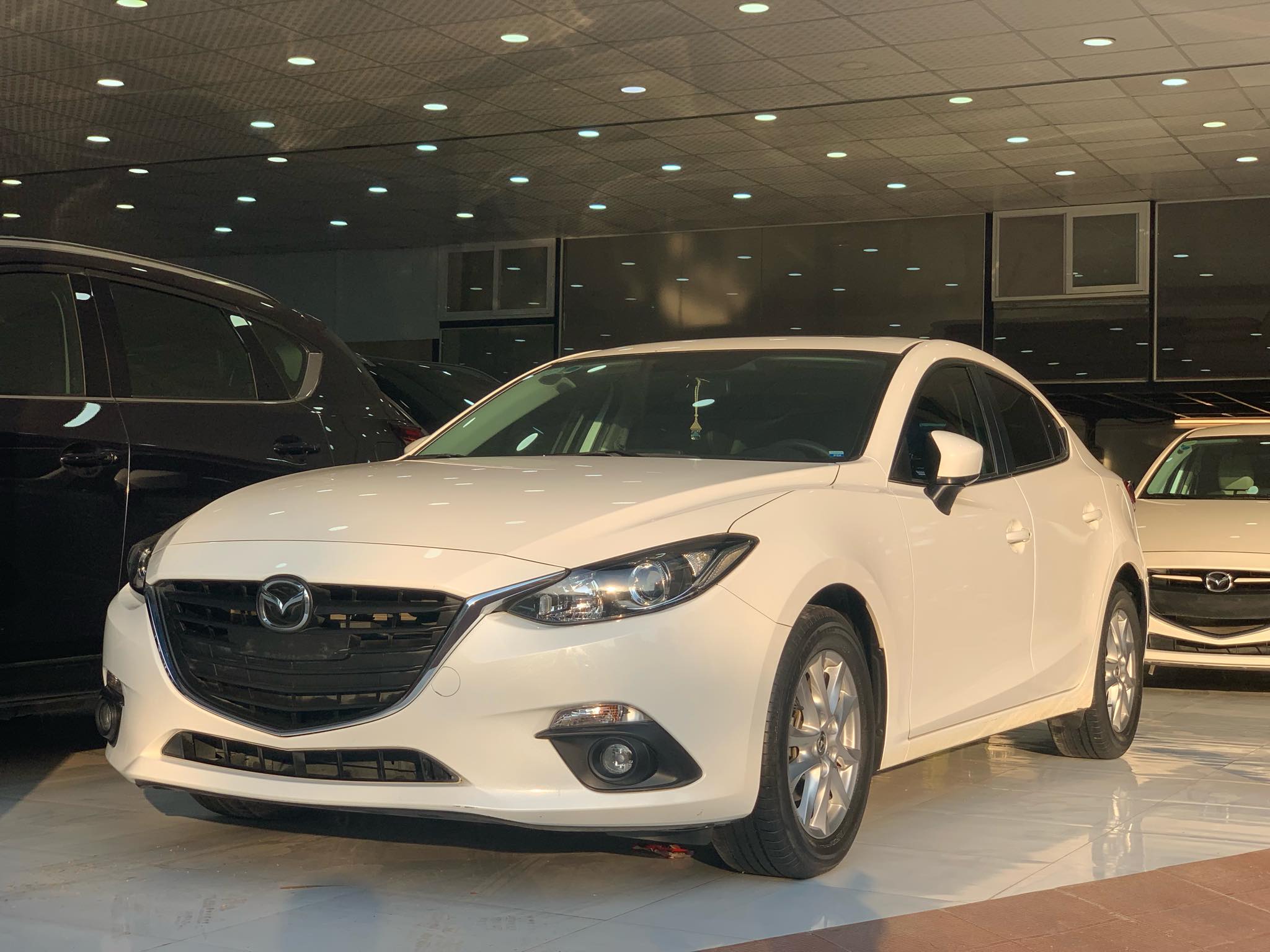 Mazda 3 Sedan 2017 - 3