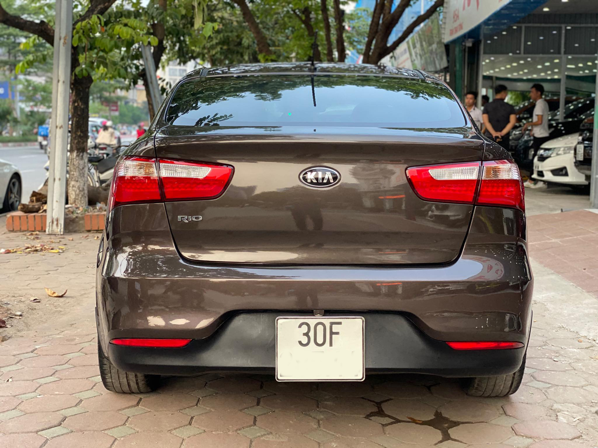 Kia Rio Sedan 1.4AT 2015 - 2