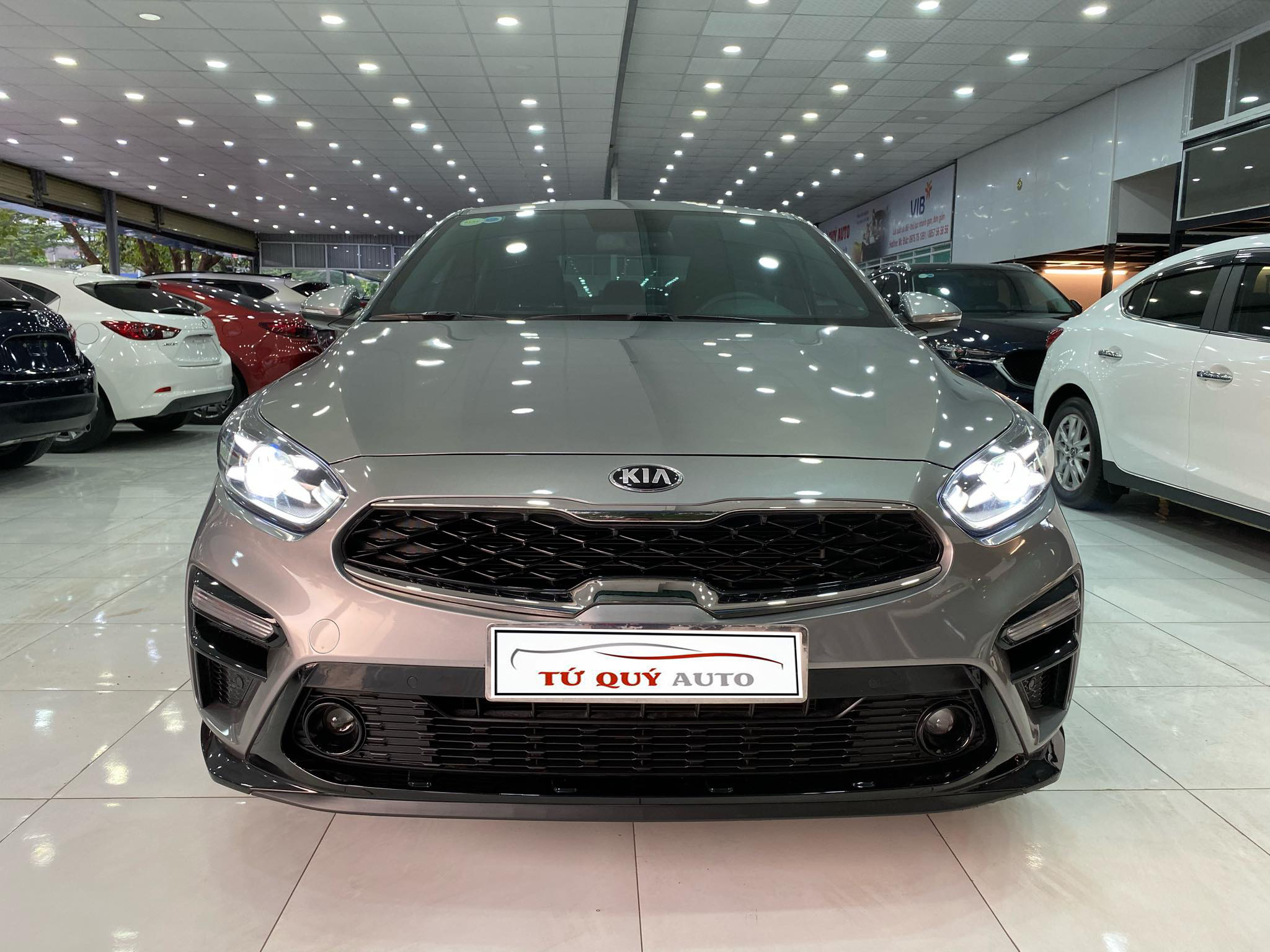 Xe Kia Cerato 2.0AT Premium 2019 - Xám Grey Mới